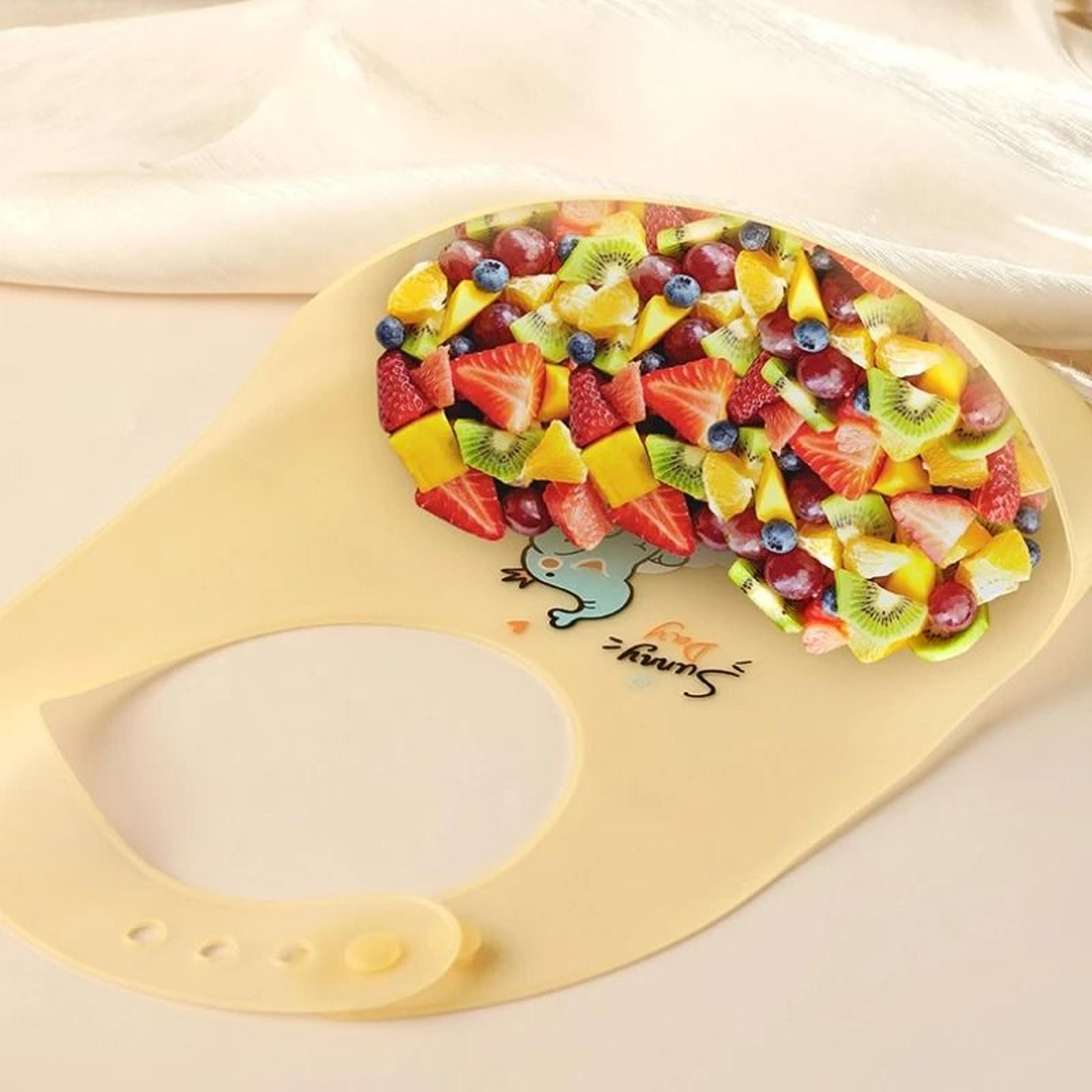 CrumbsAway Waterproof Silicone Bib 2