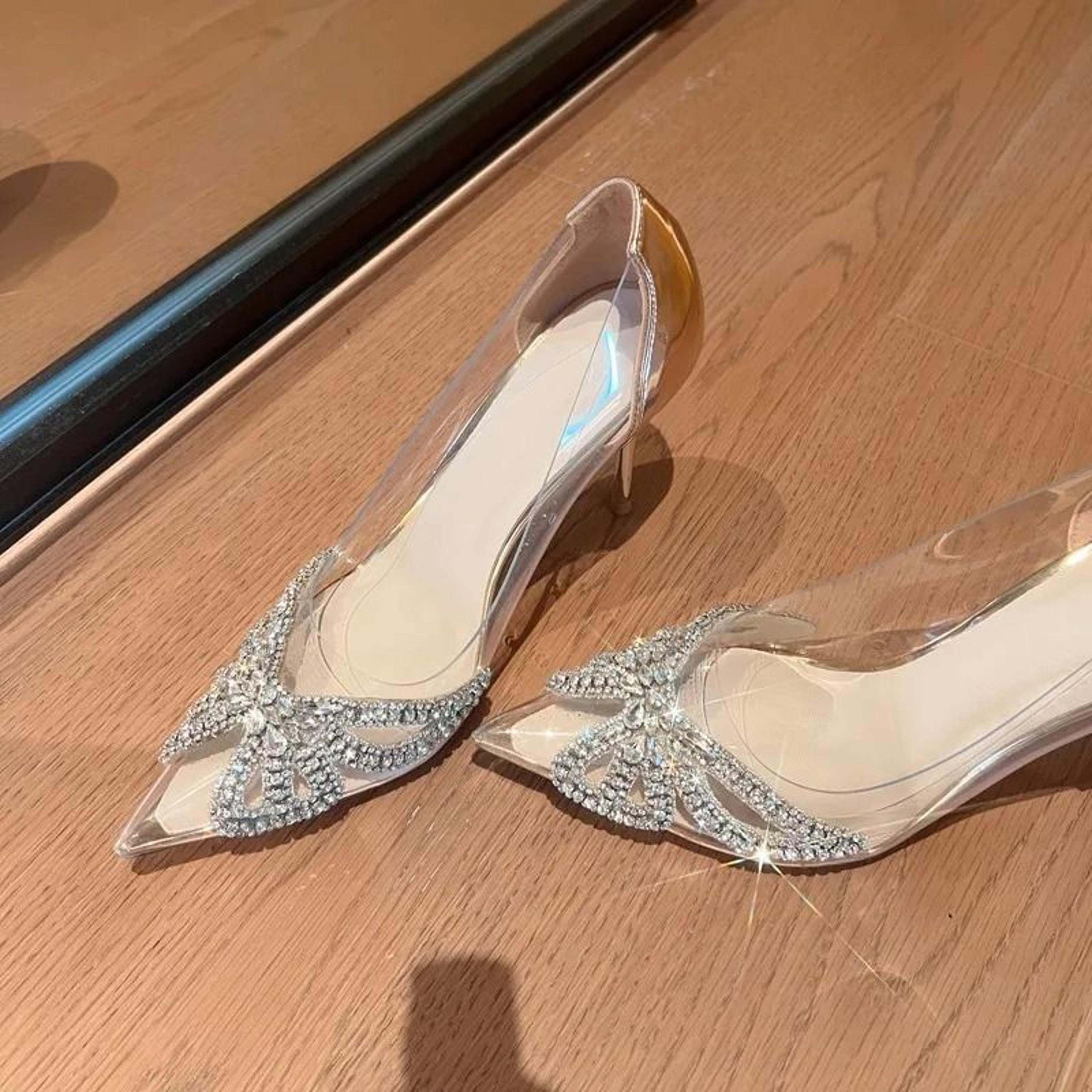 Pointed Transparent PVC Rhinestone Sandals  Elegant Wrapped Back Buckle High Heels 1