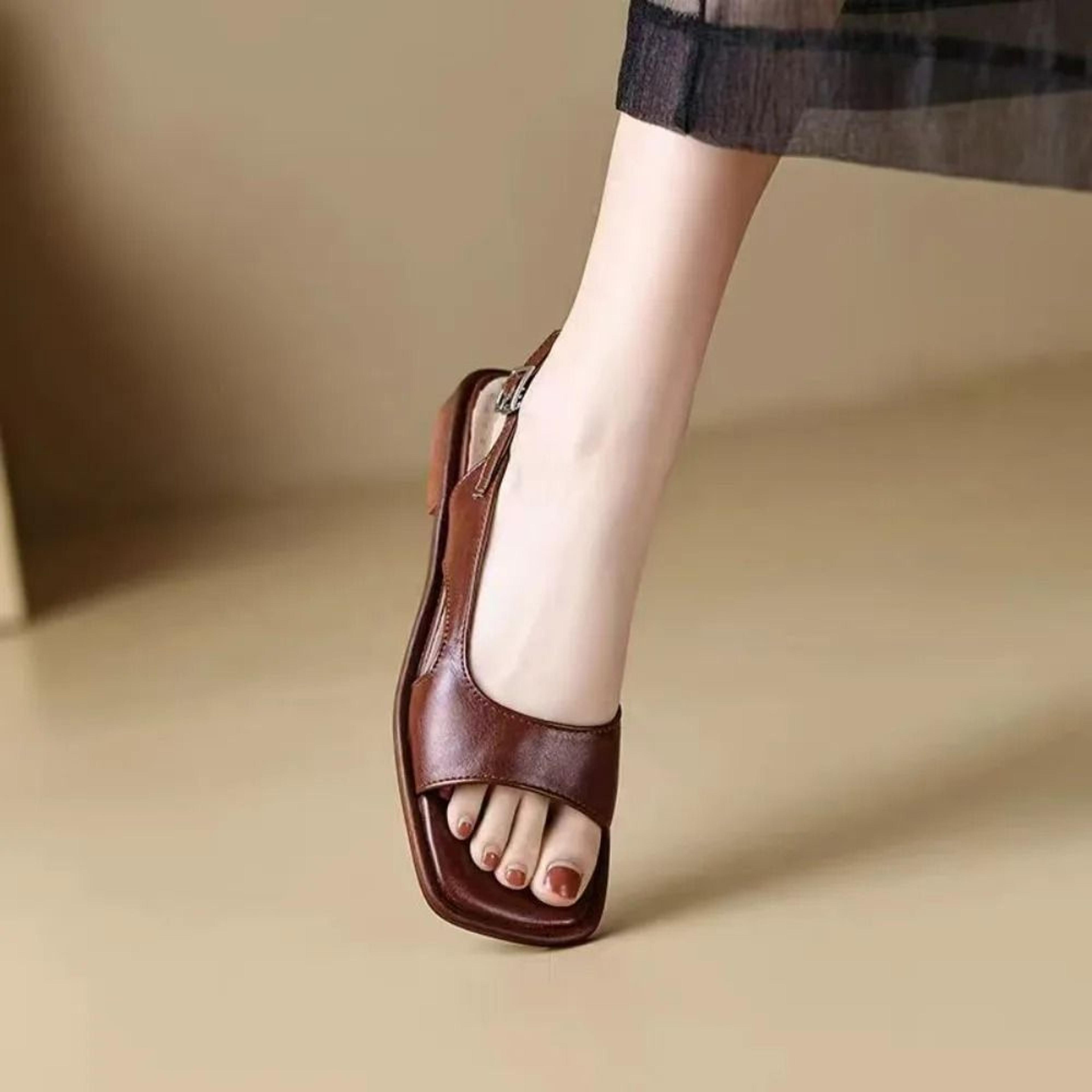Retro SquareHead Chunky Sandals  Summer Fashionable Versatile OpenToe Heels 2