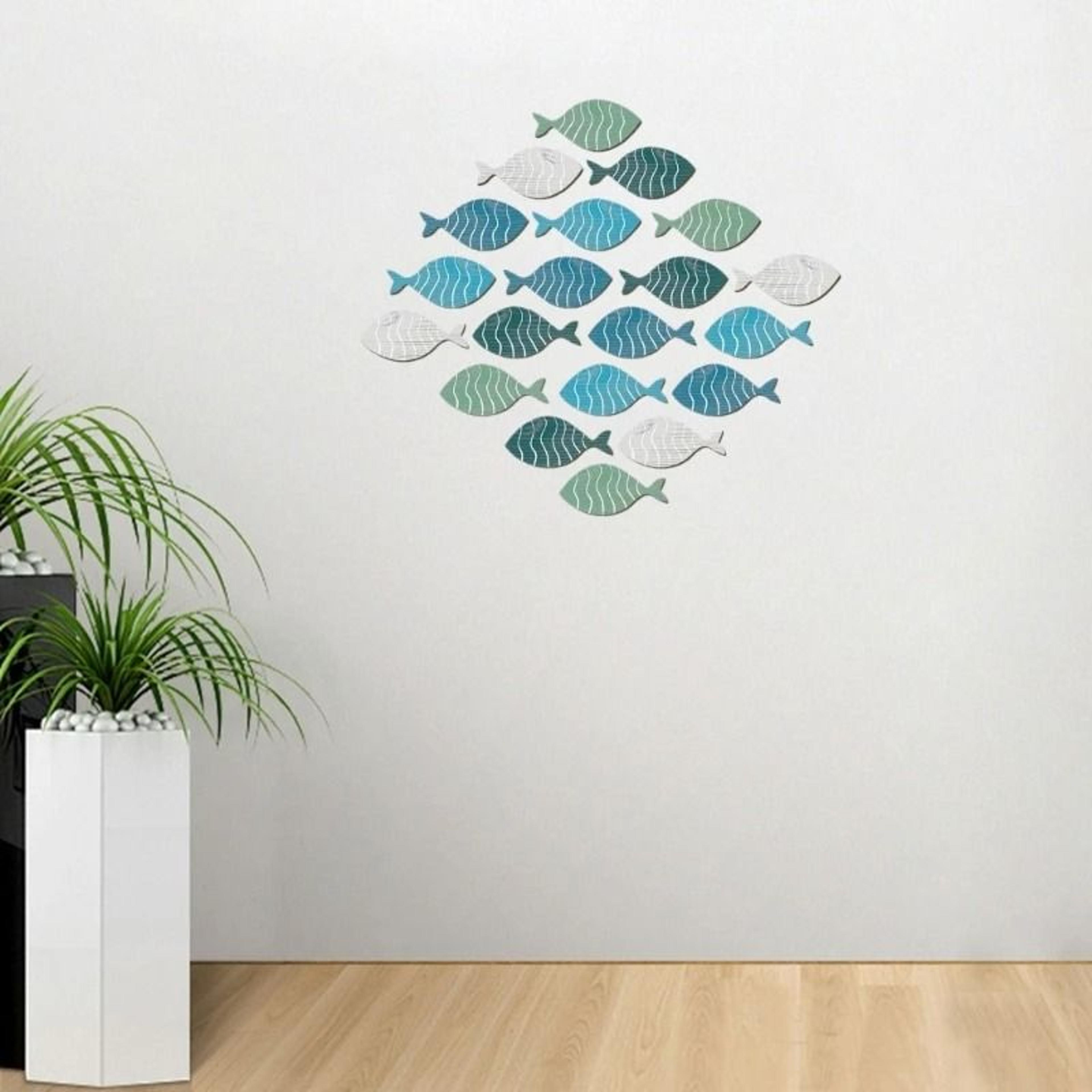 Rustic Coastal Wooden Fish Set  20pc Nautical Wall Hanging Ornaments  Beach House Sculptures  Medit 2
