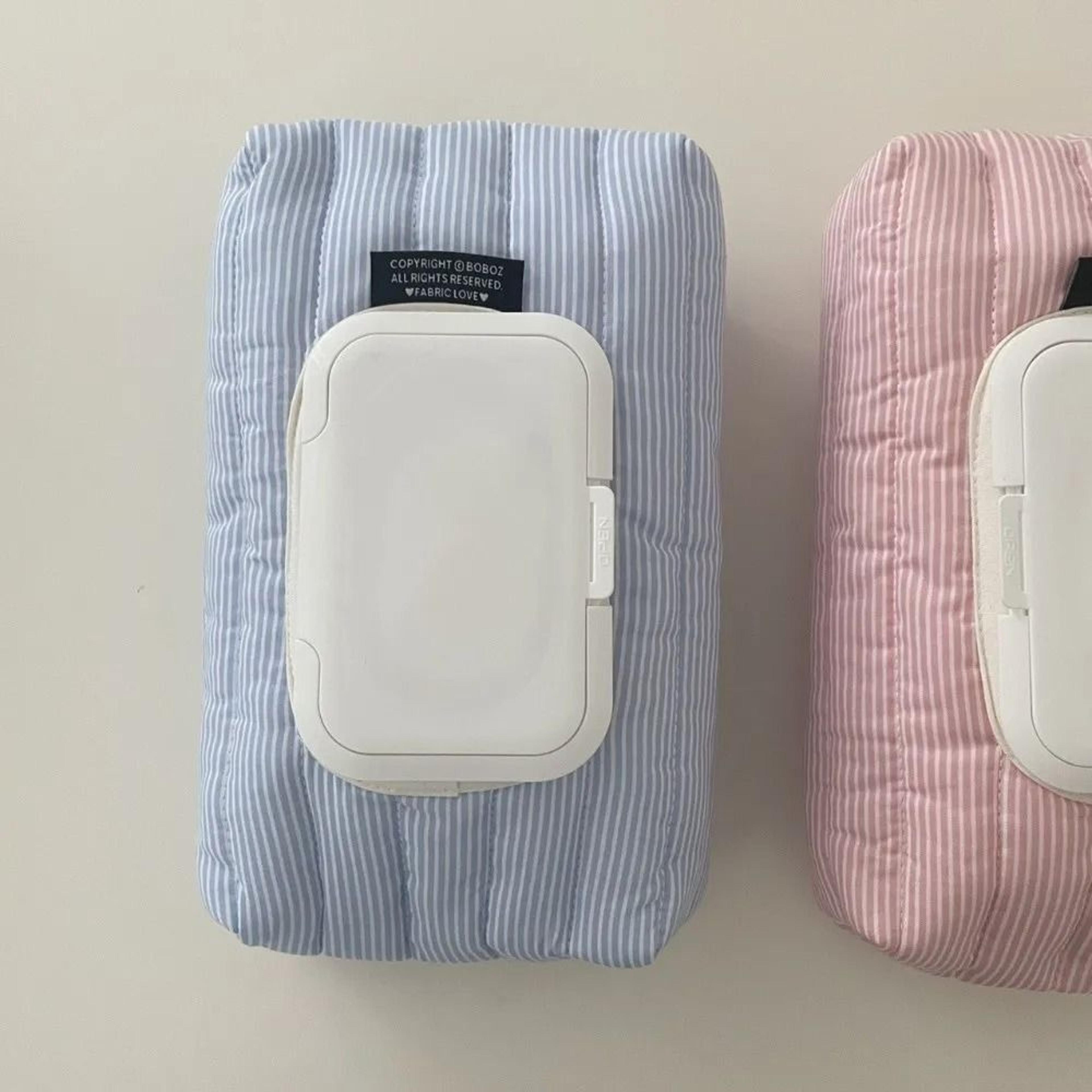 Striped Quilted Wet Wipe Pouch  Multipurpose PullOut Tissue Bag  HighYield Sanitation Interaction H 1