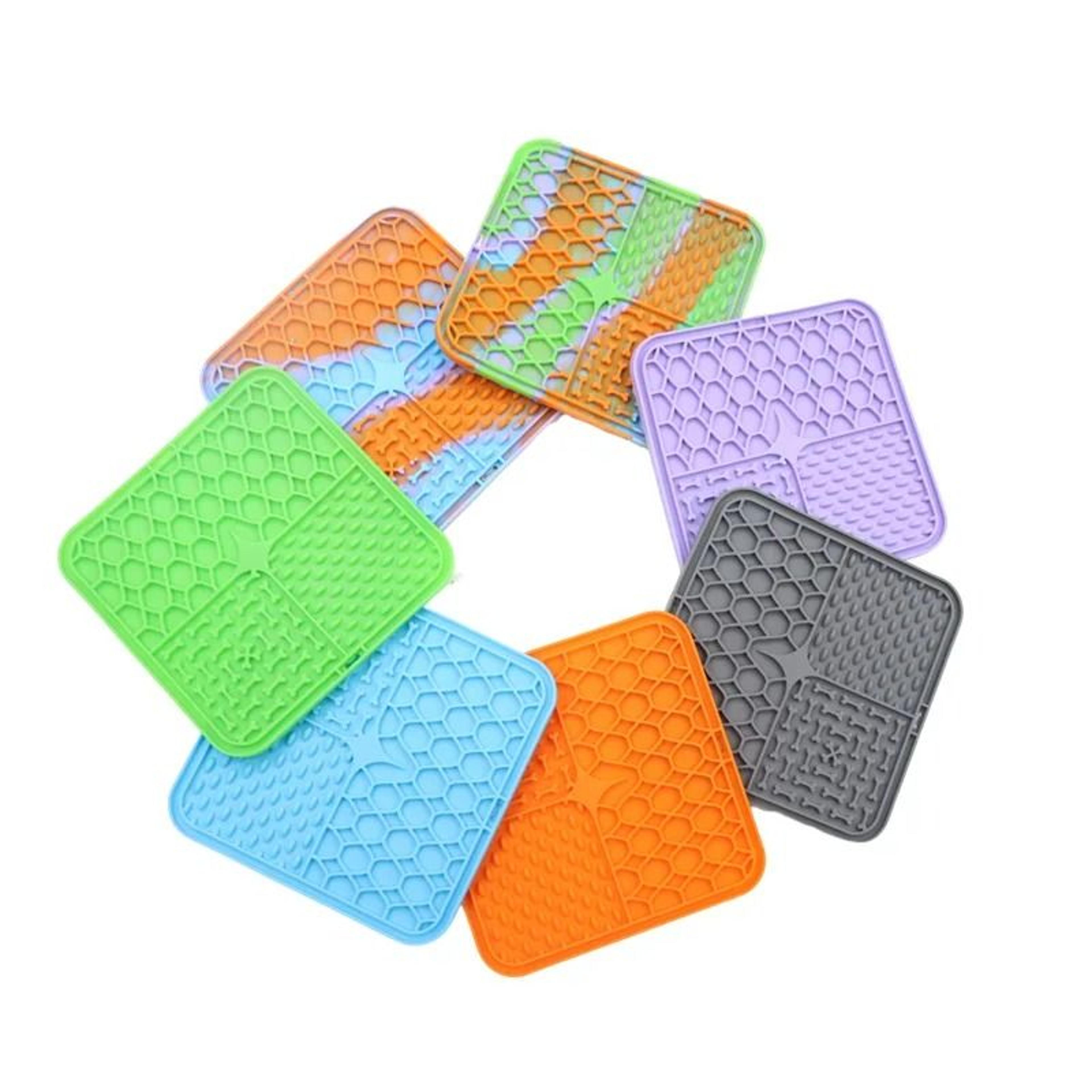 Silicone Pet Lick Mat  Calming Bathing Distraction  Slow Feeding Training Plate 3