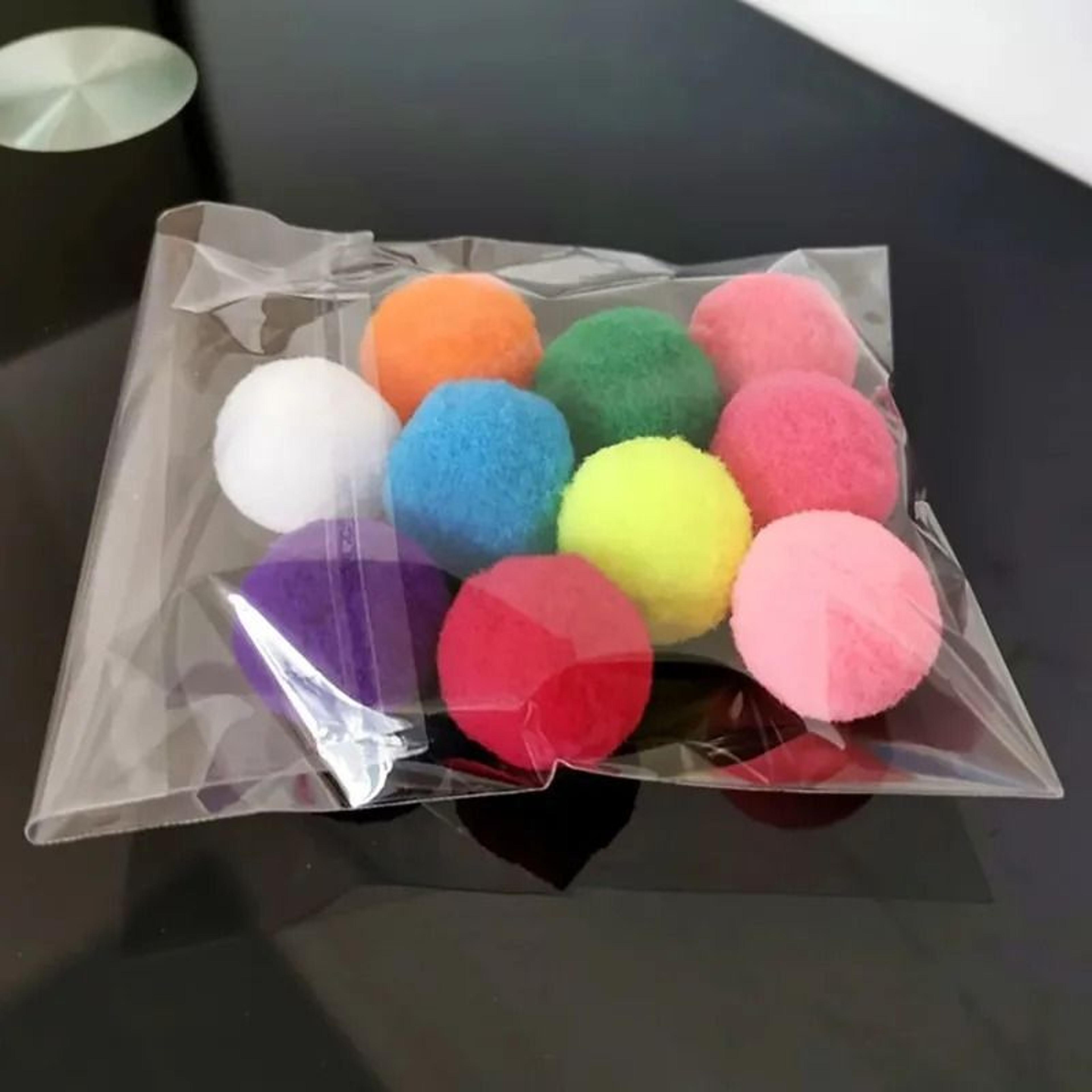10-piece colorful plush bouncy ball set