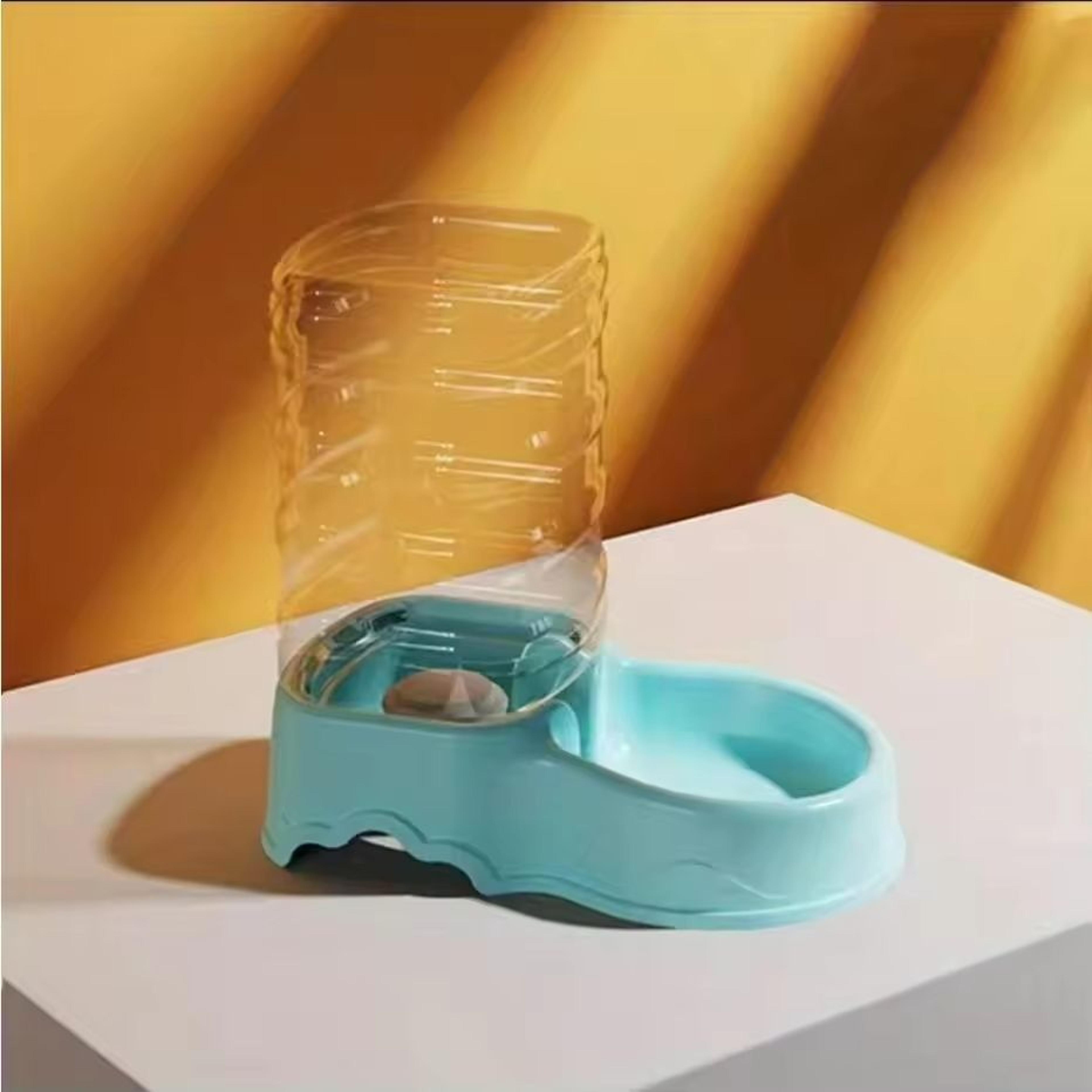 HighCapacity Gravity Pet Feeding  Watering Station 6