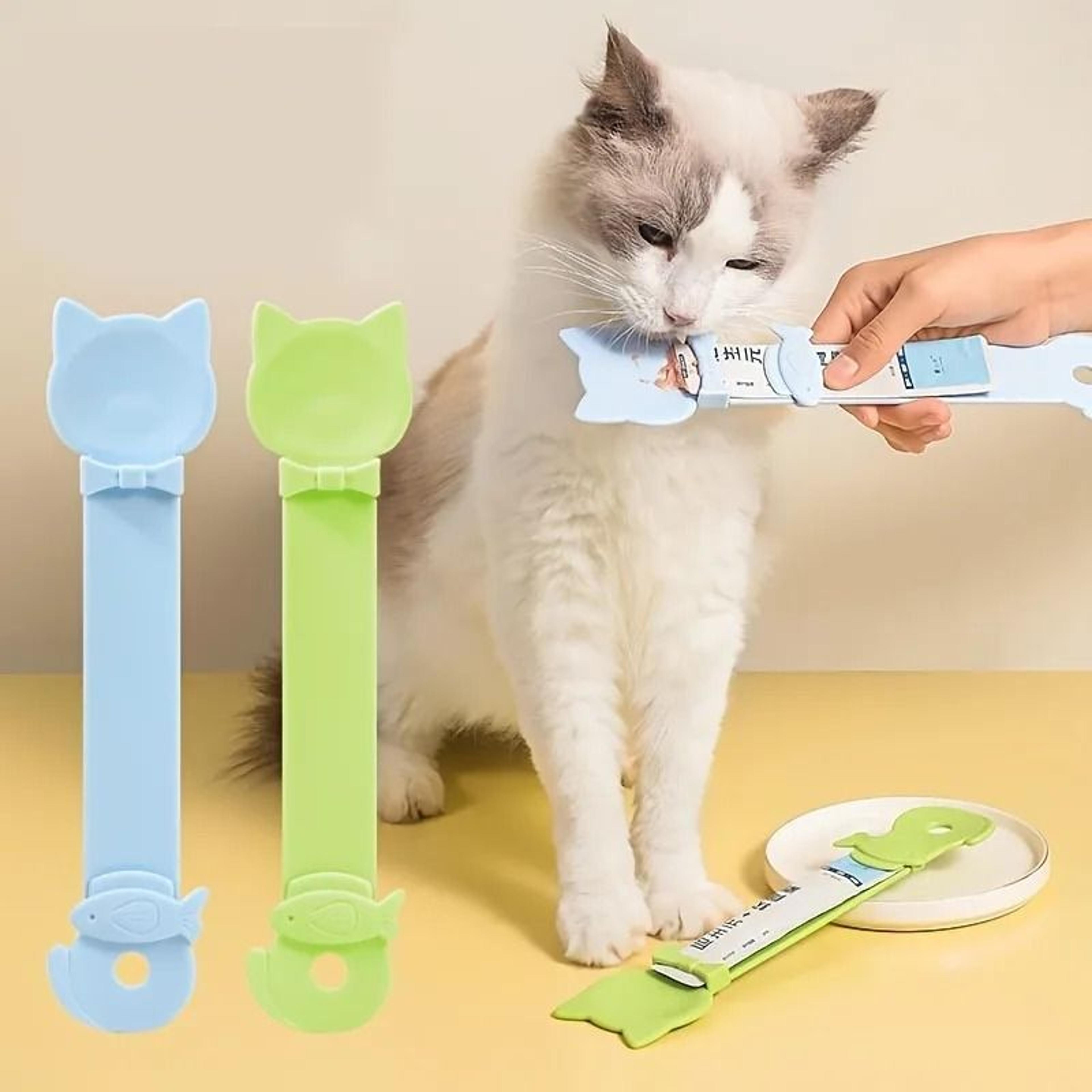Ergonomic Squeeze  Lick Cat Strip Feeder Spoon 1