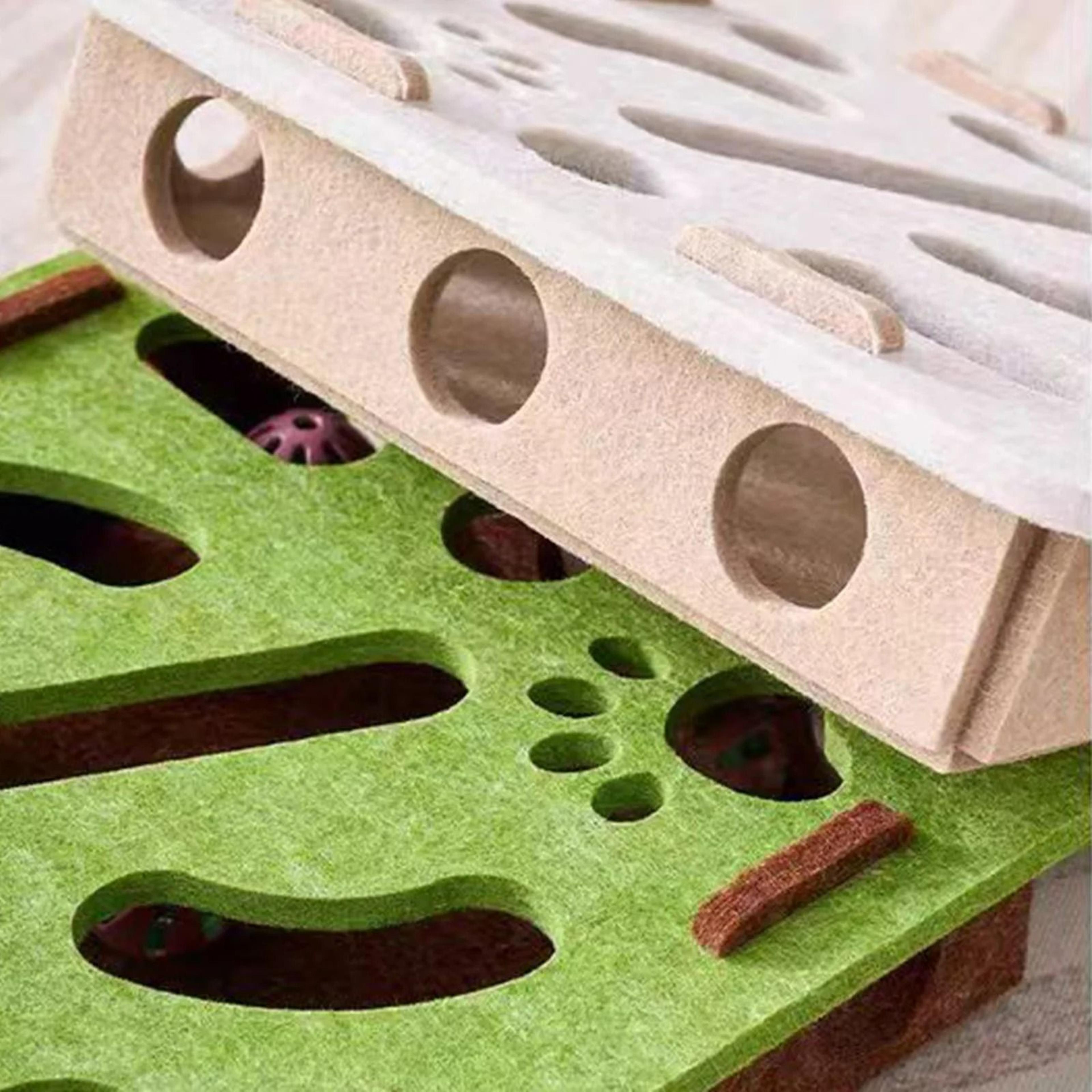 Interactive Felt Puzzle Box Cat Exercise Toy 3