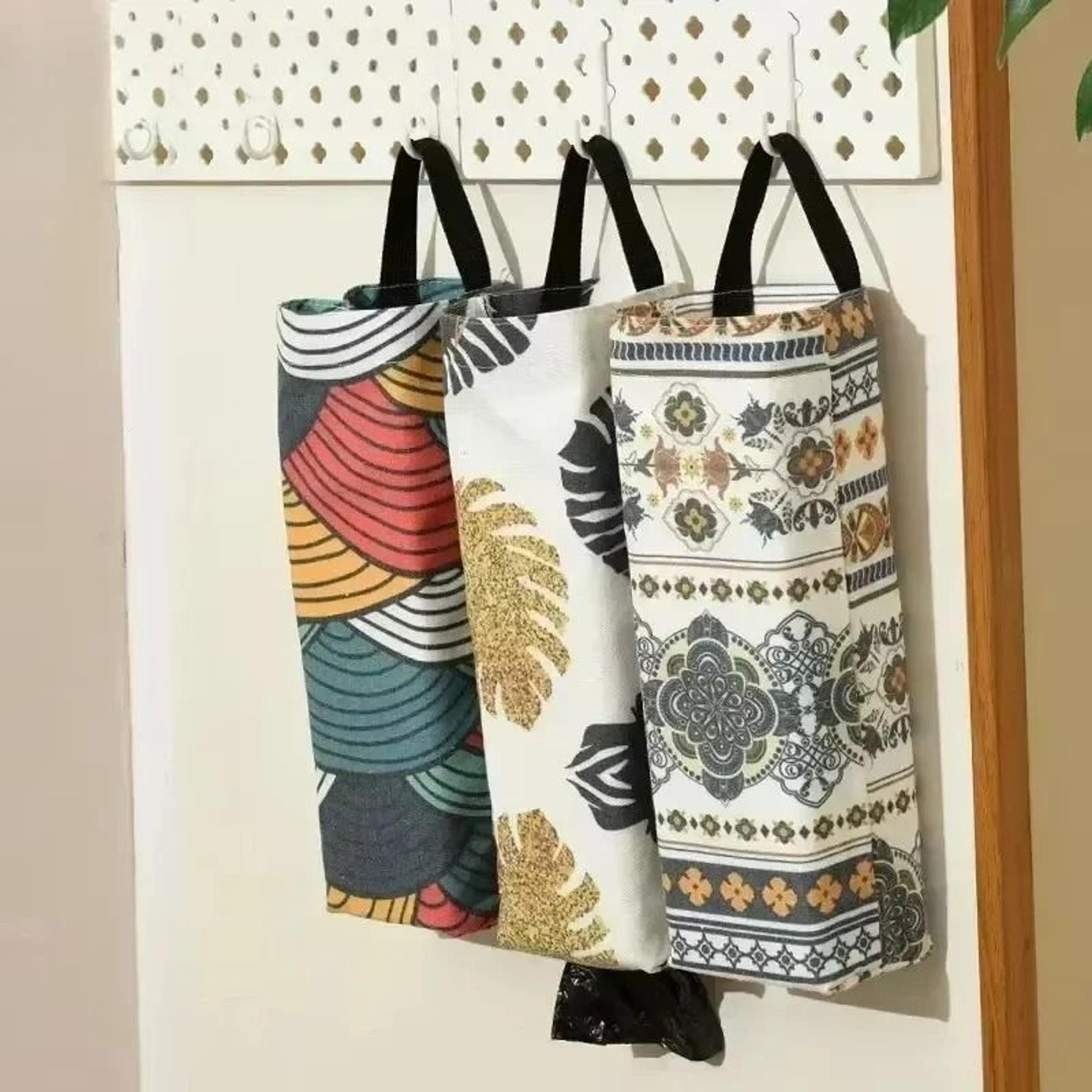 WallMounted Grocery Bag Dispenser  Splicing Mesh Organizer For Plastic Trash Bags And Storage 1