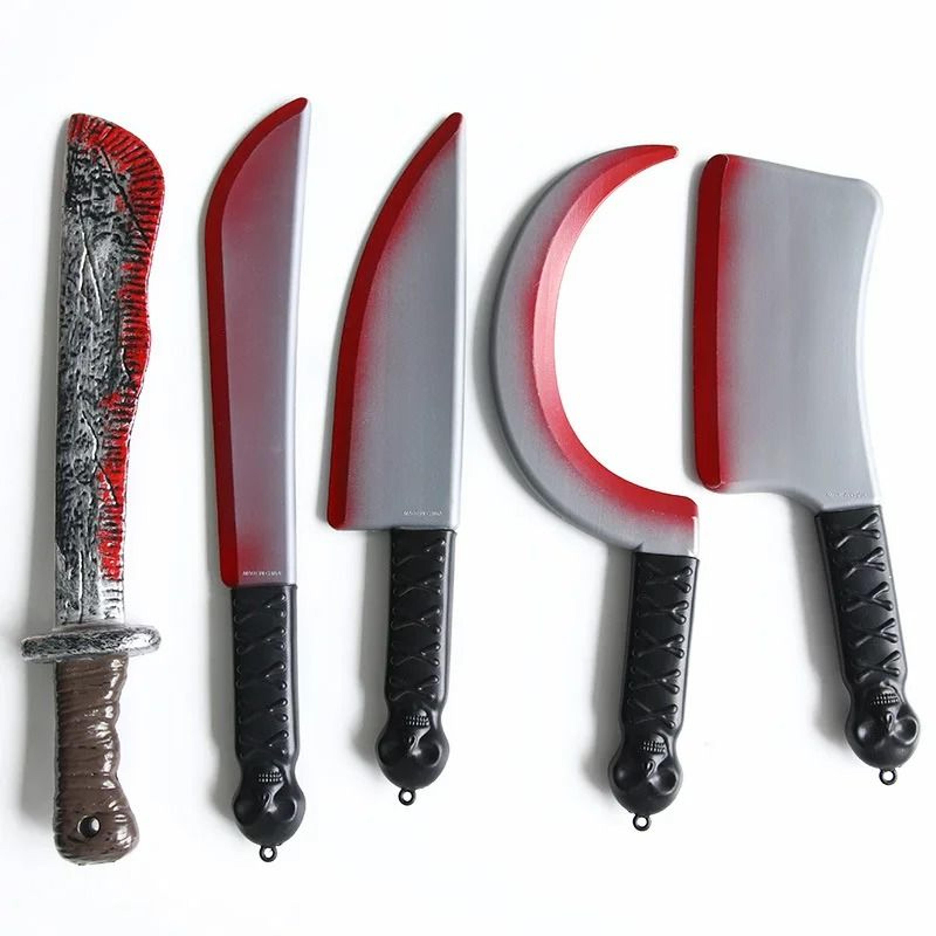 Simulated Bloody Plastic Knife Prop 6