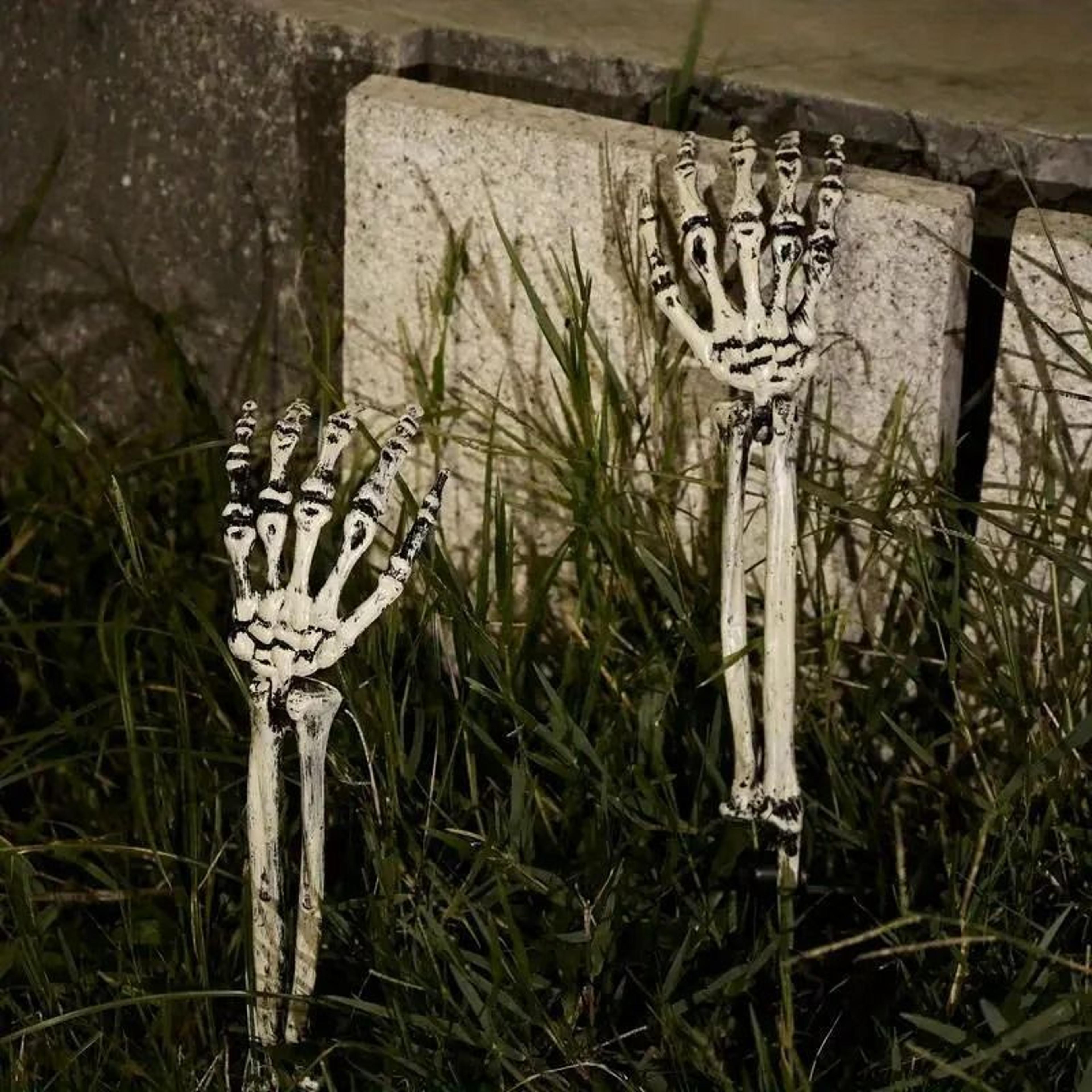 Halloween Skeleton Ground Stakes Set 2