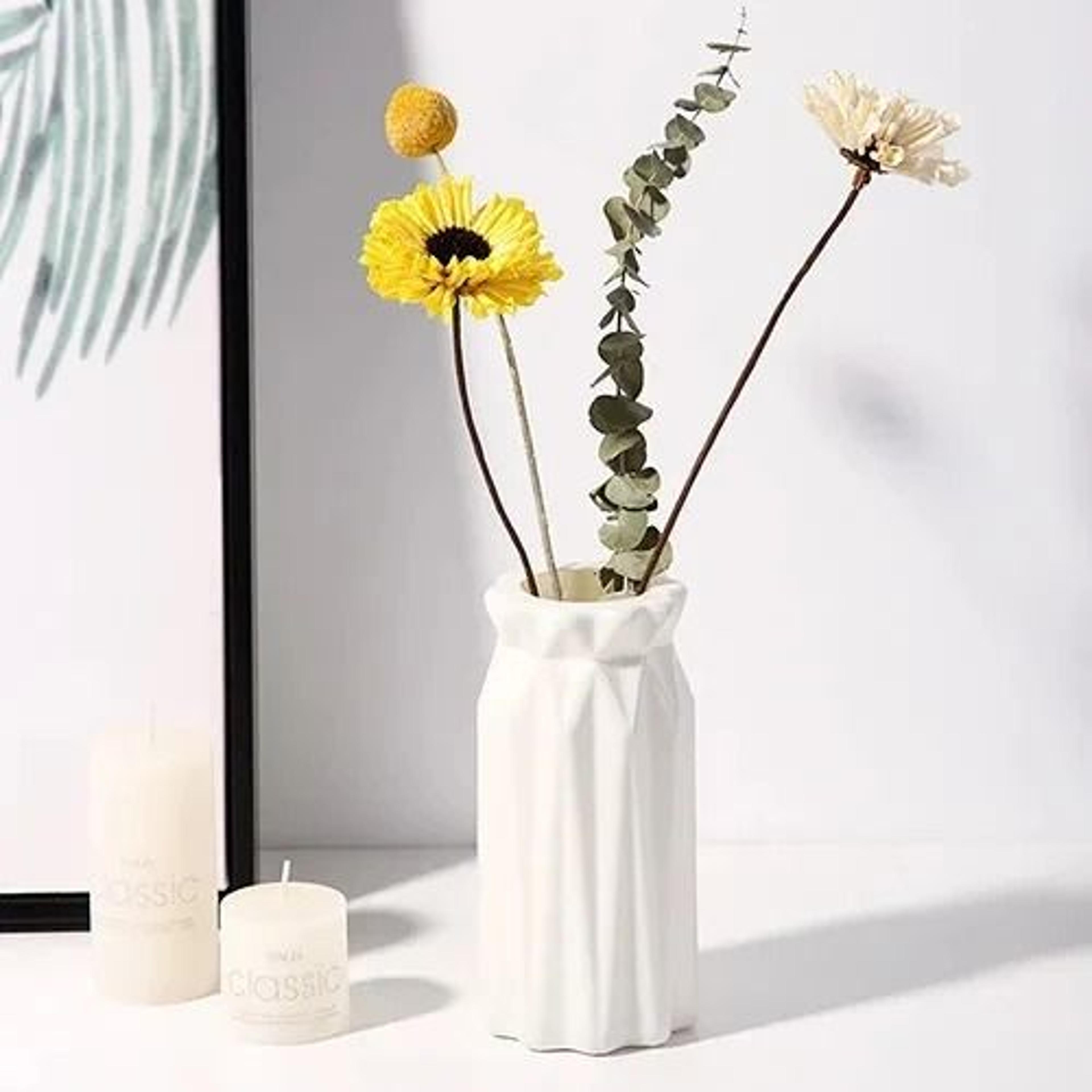 Nordic Minimalist Plastic Flower Vase 7