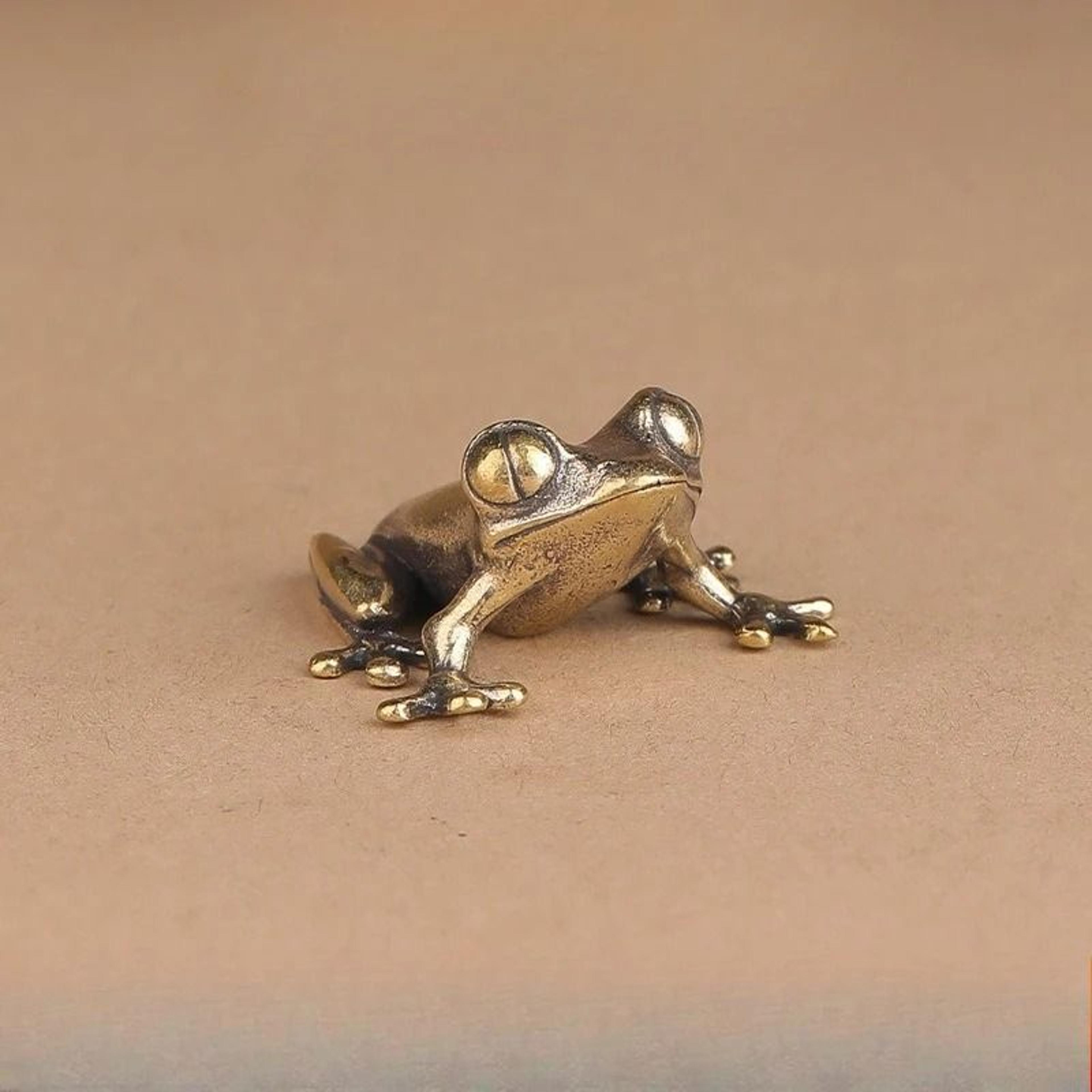 Retro Solid Brass Mini Frog  Toad Figurine 0
