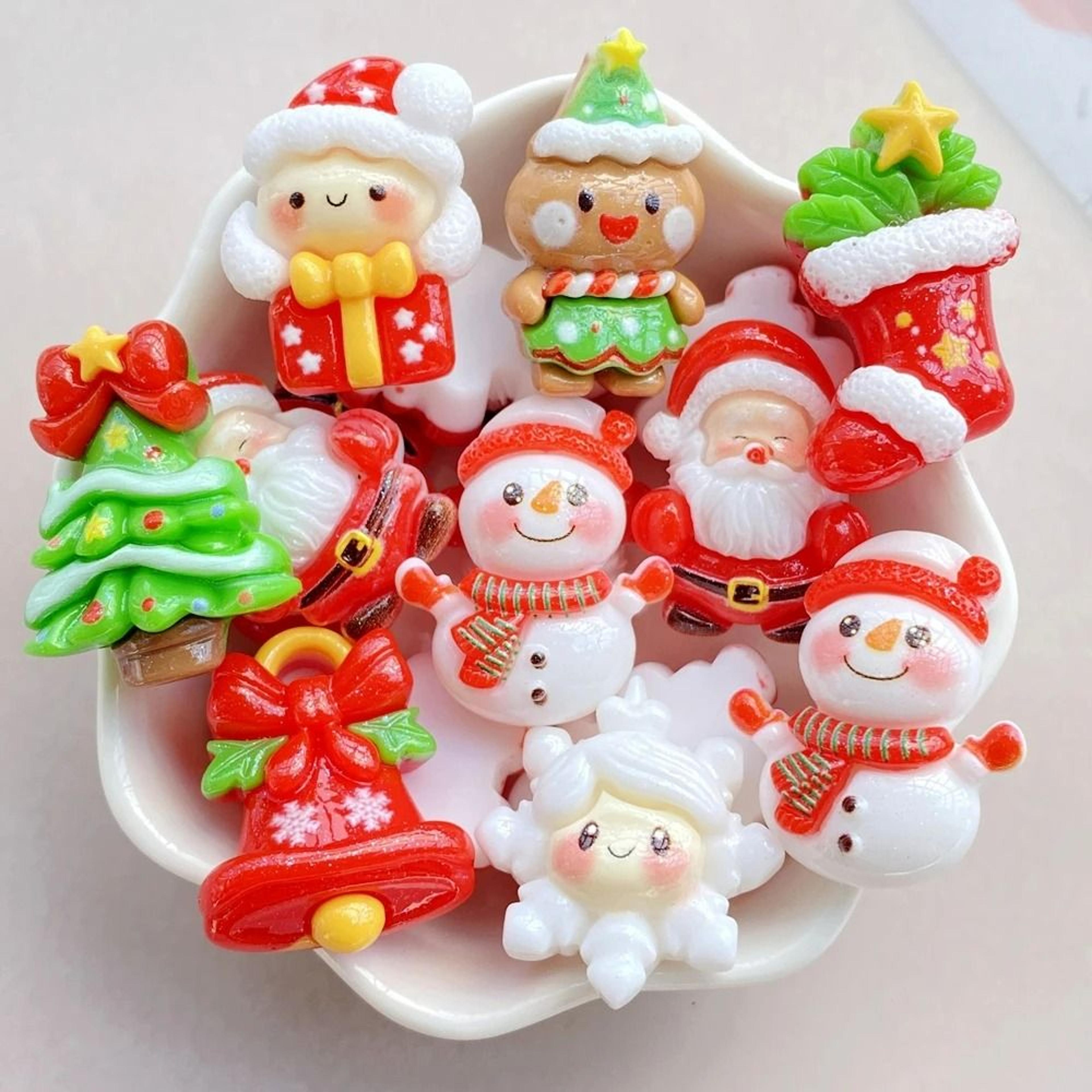 10Piece Resin Christmas Flatback Cabochons Set 5