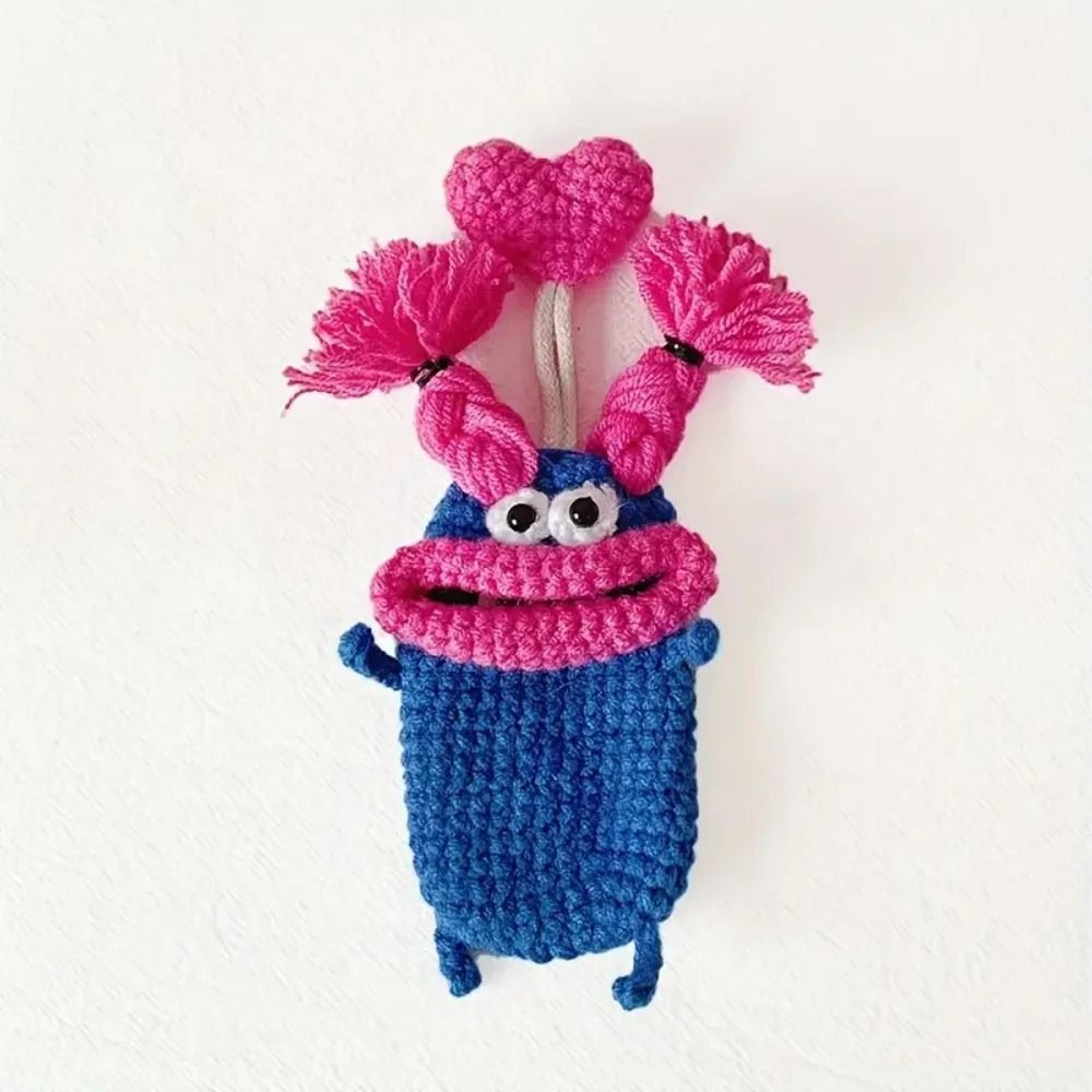 HandWoven Fun BigLipped Monster PullOut Key Case 12