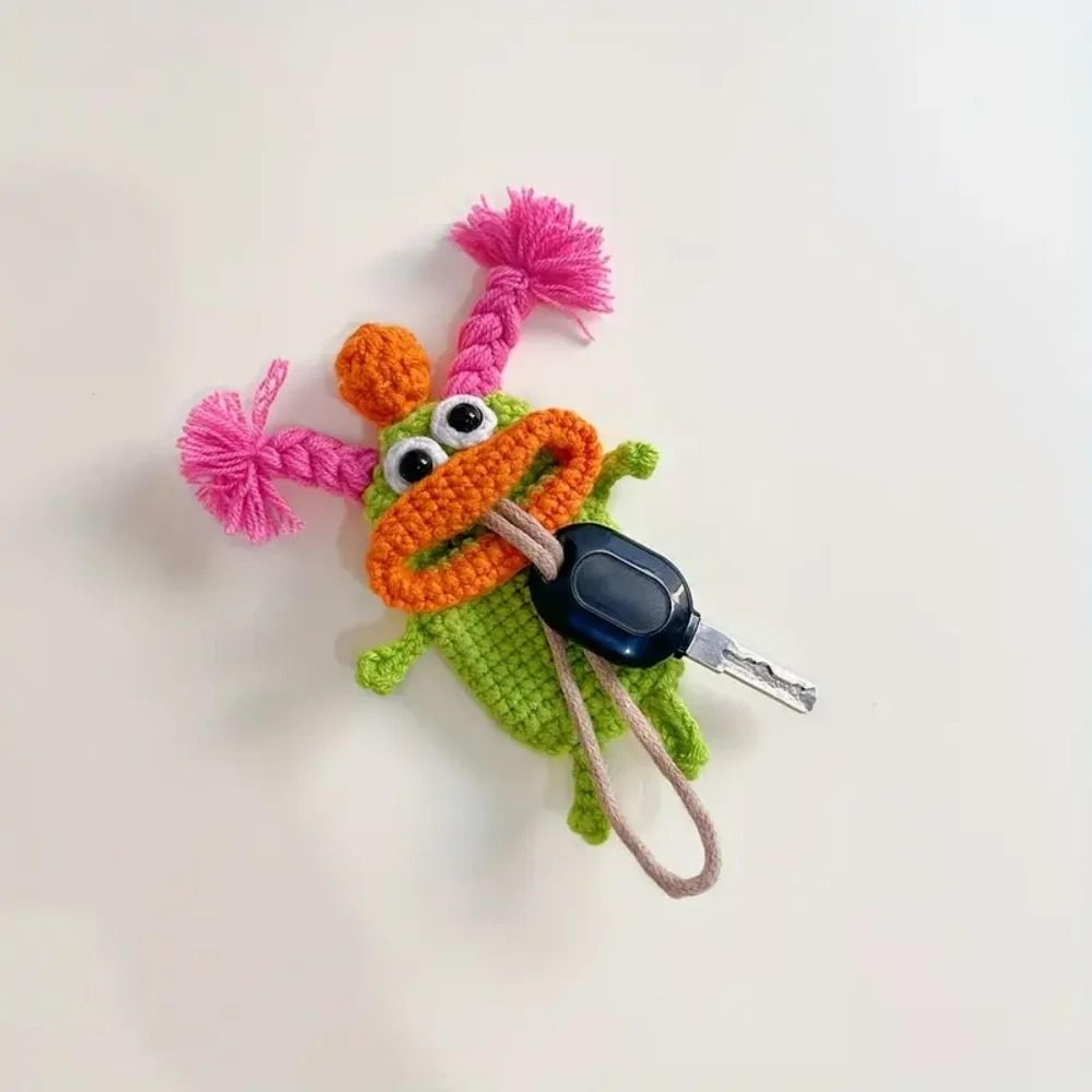 HandWoven Fun BigLipped Monster PullOut Key Case 3