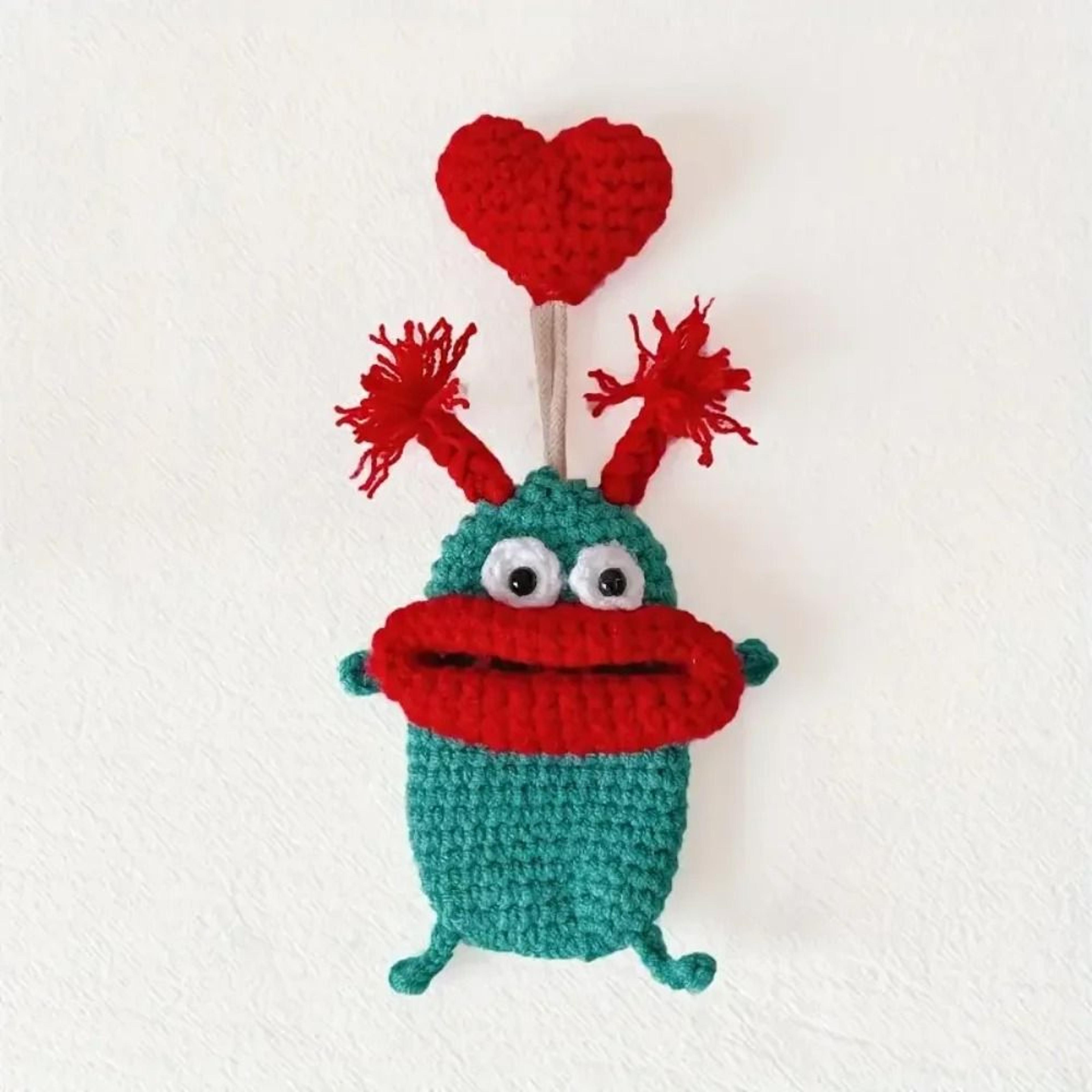 HandWoven Fun BigLipped Monster PullOut Key Case 11