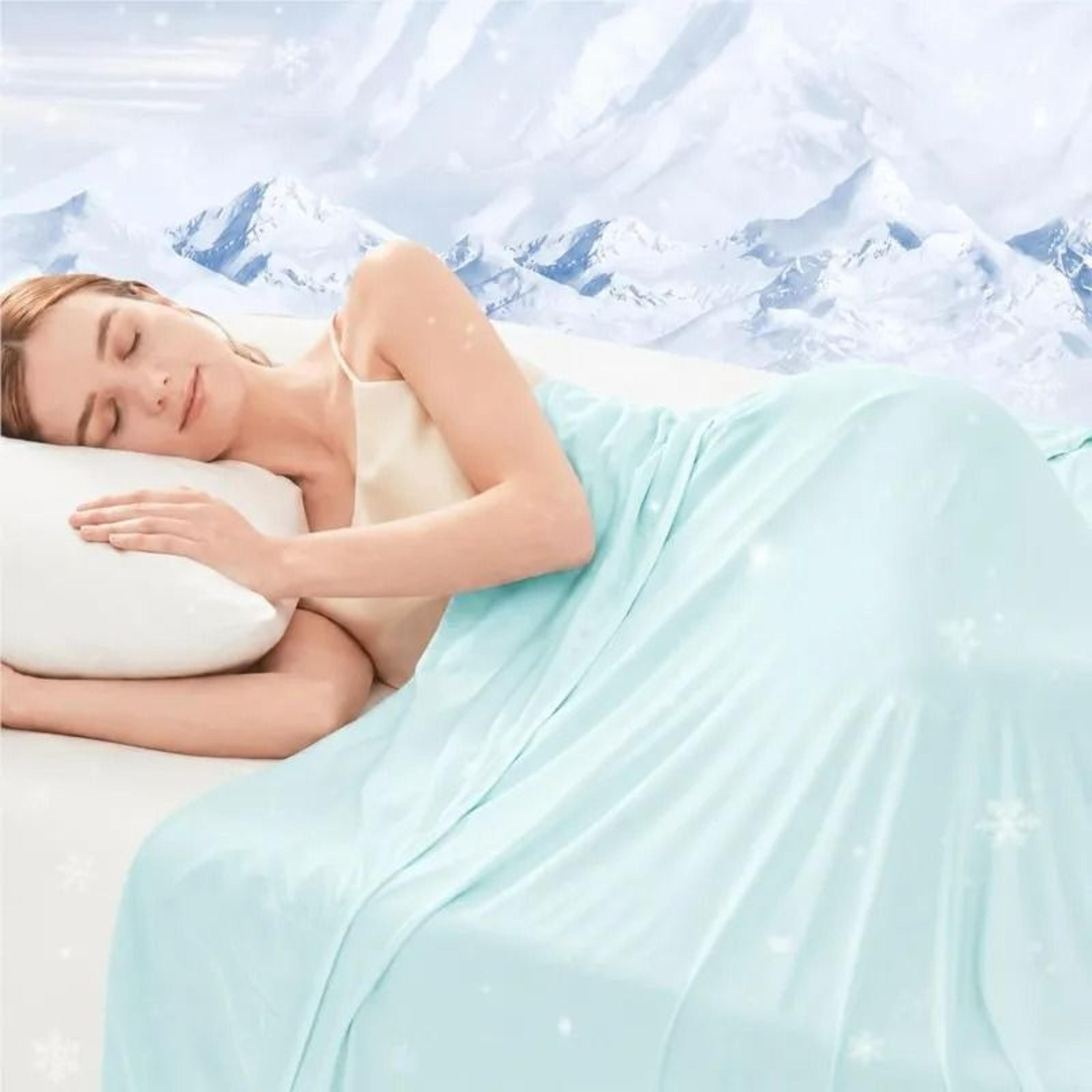 Summer Ice Silk Lightweight Breathable Thin Cooling Blanket 3