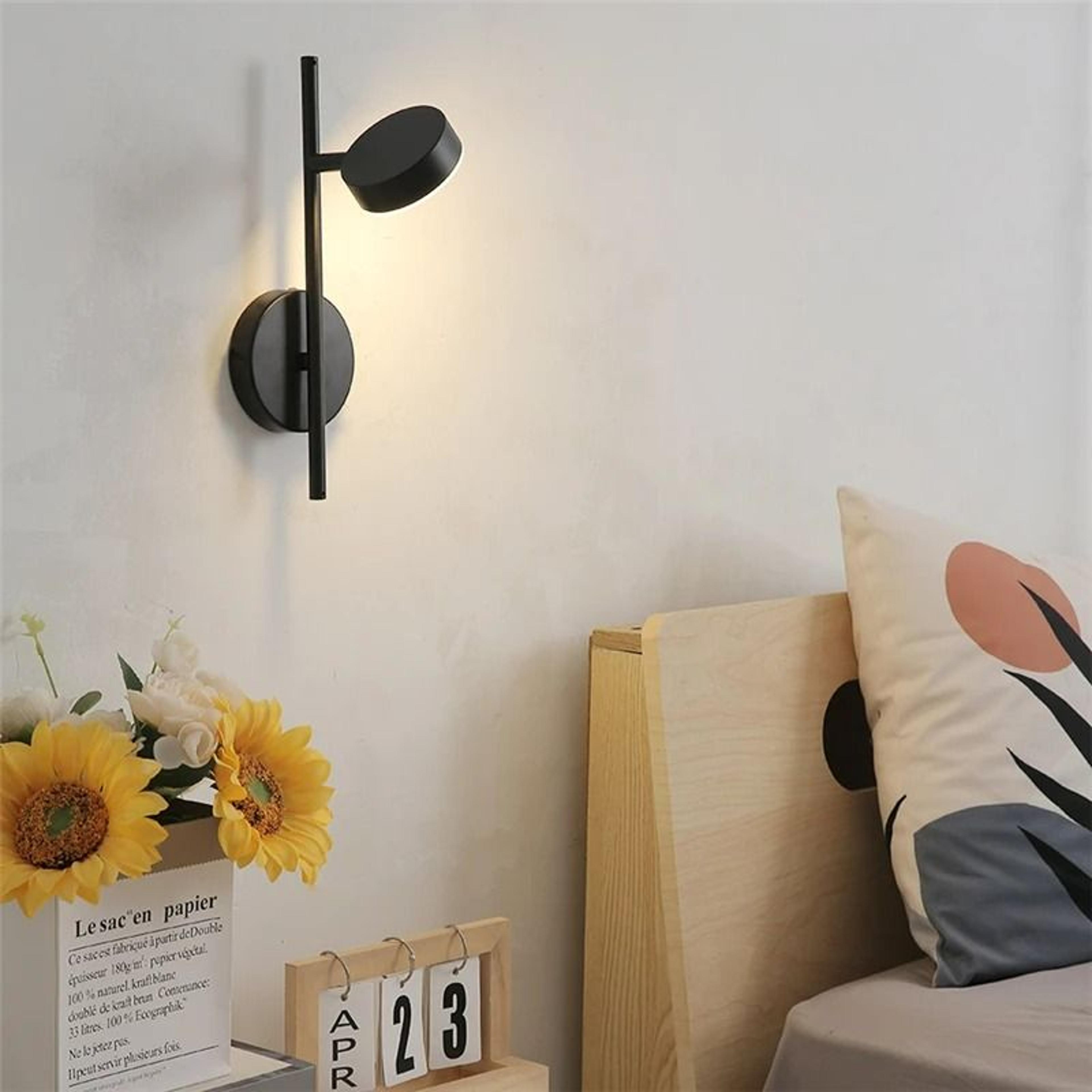 Nordic Minimalist Adjustable Metal Wall Sconce 4