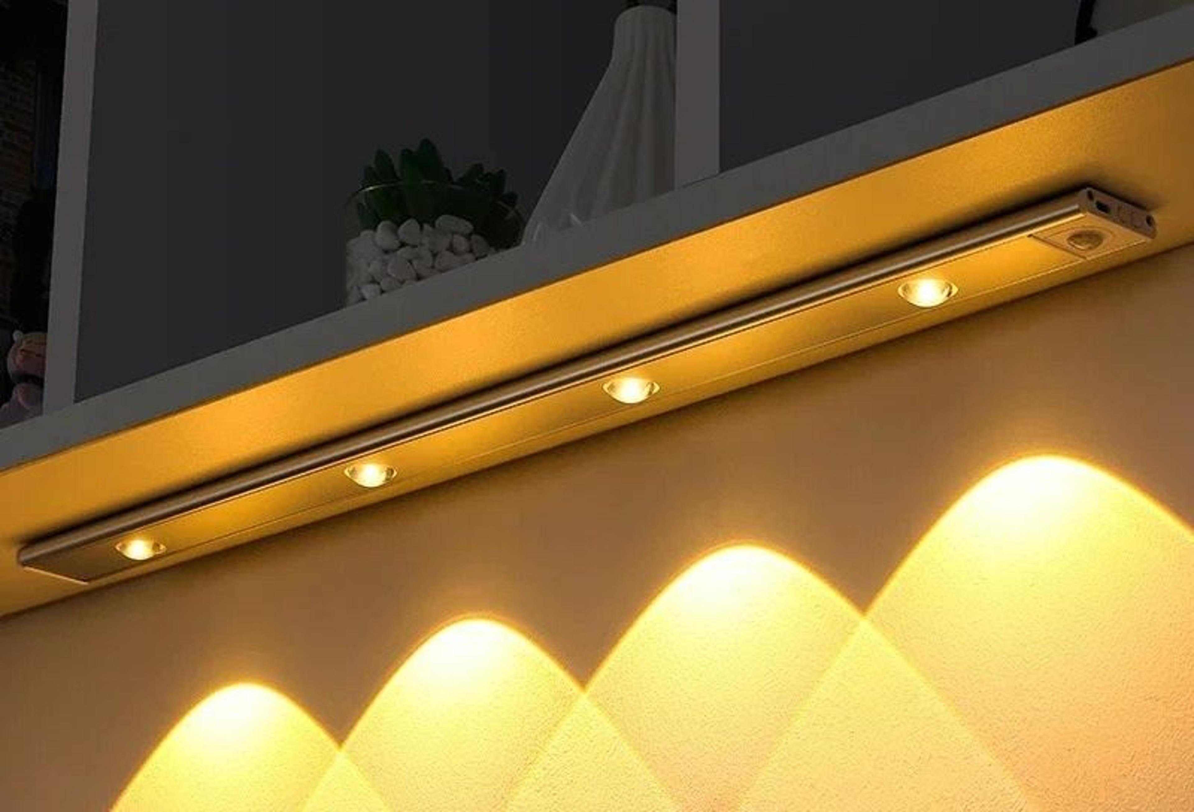 UltraThin Wireless USB Rechargeable LED Motion Sensor Light 0