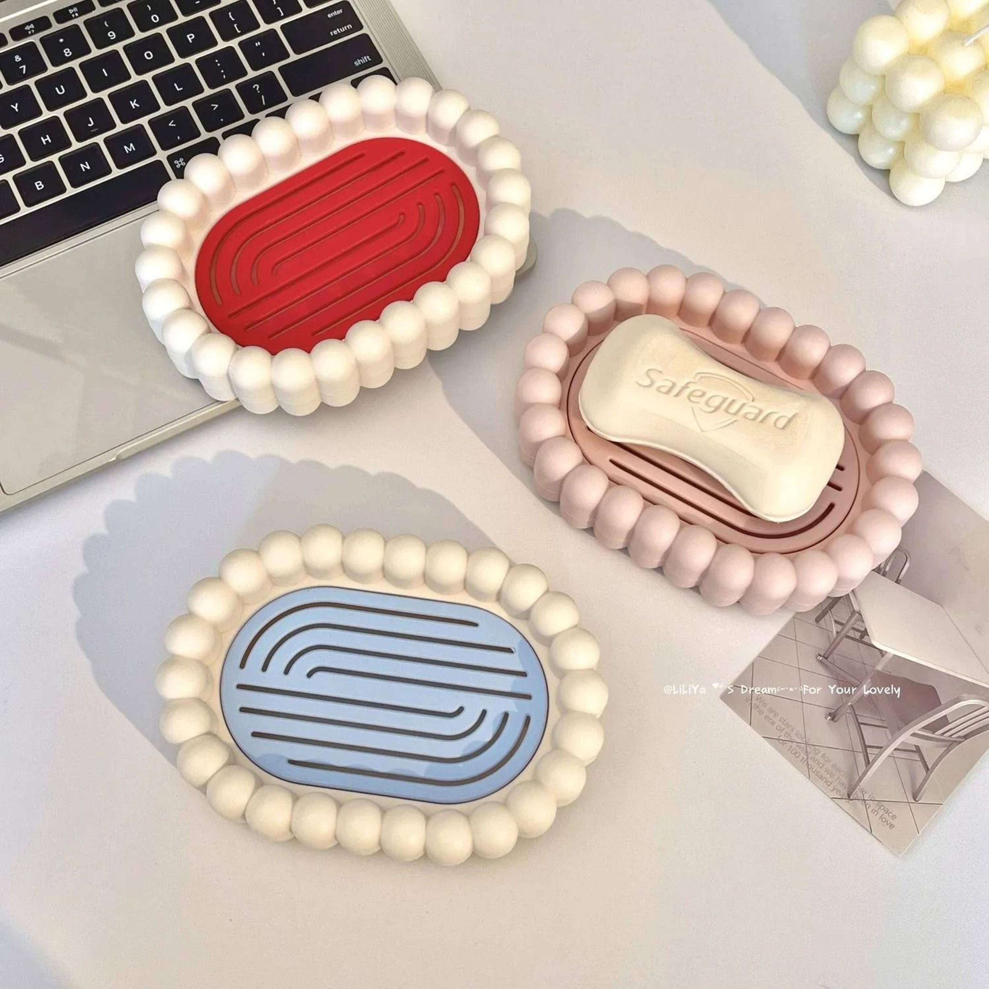SelfDraining Plastic Bathroom Soap Dish Tray 0