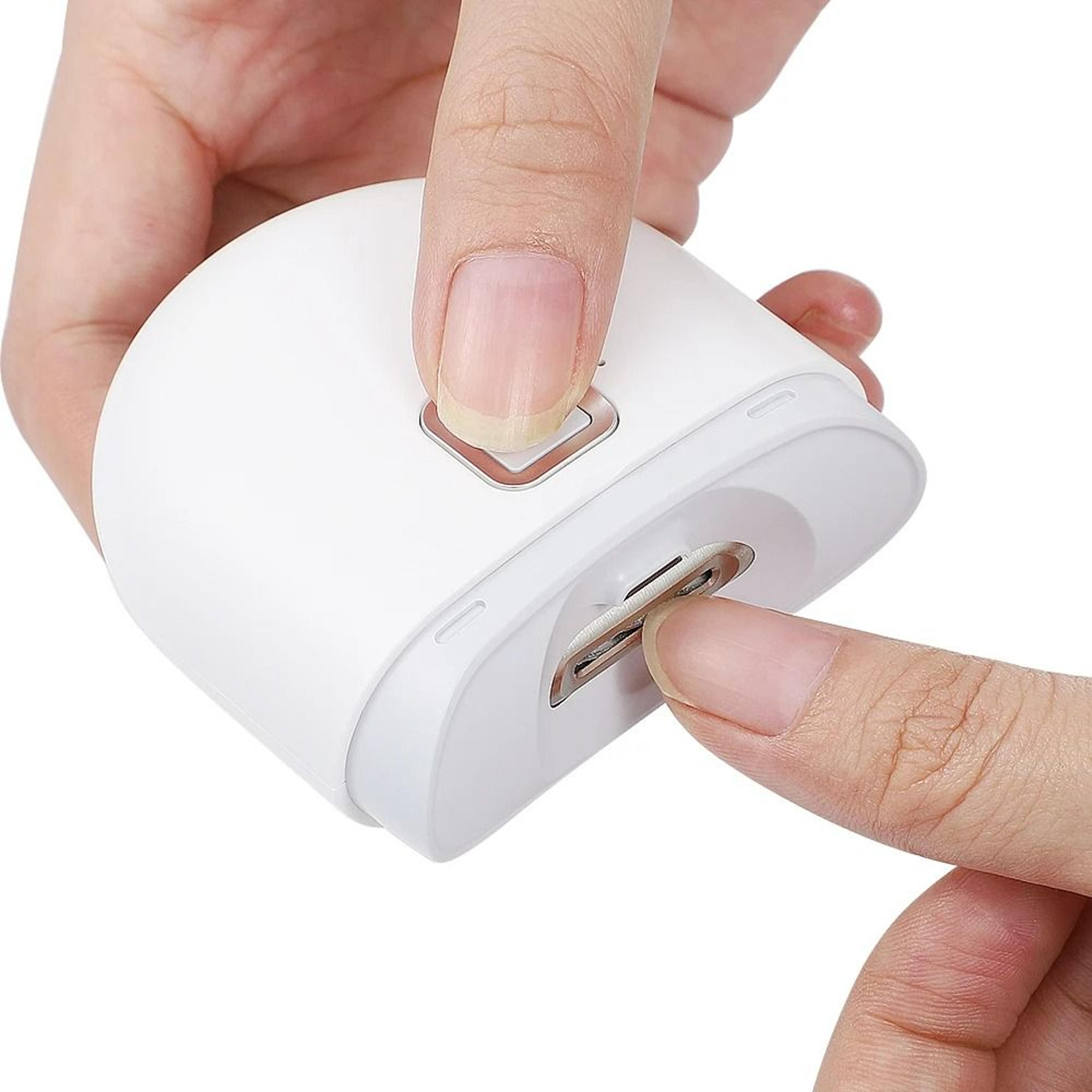 Electric Automatic Nail Clipper With Auxiliary Light 0