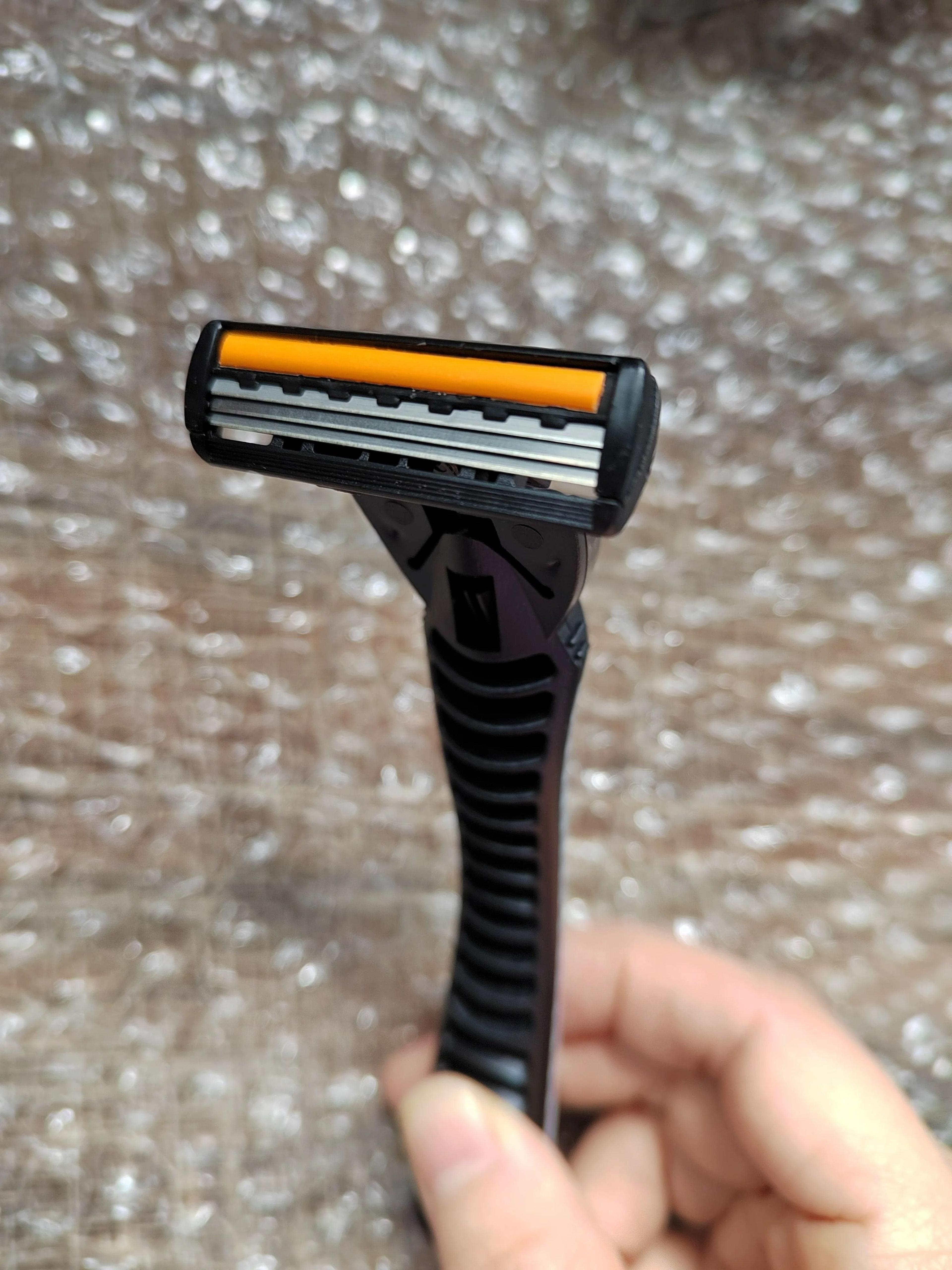Mens Reusable ThreeLayer Razor Handle  Precision Shaving Blade Set 4