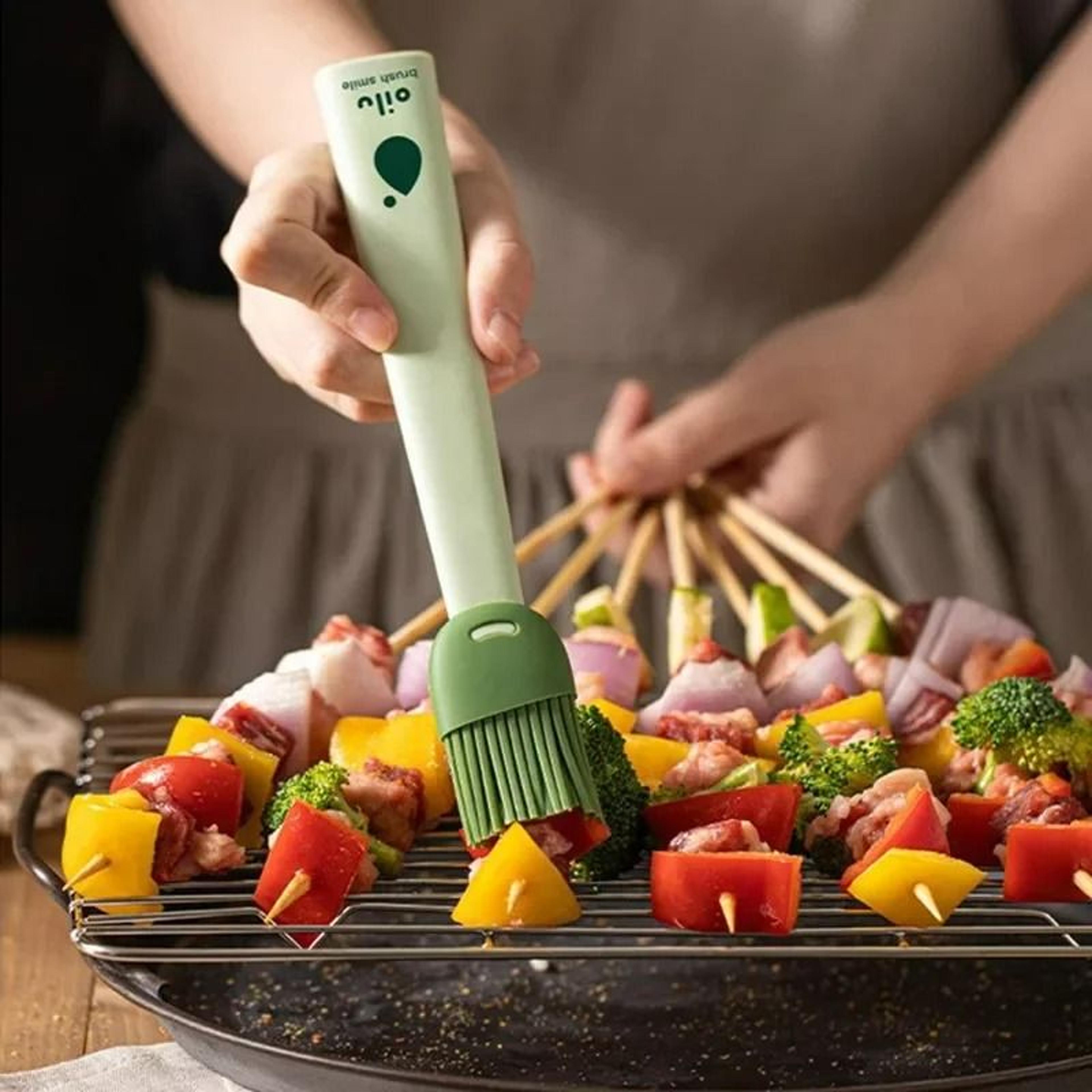 2-piece heat-resistant silicone food & pastry basting brush set