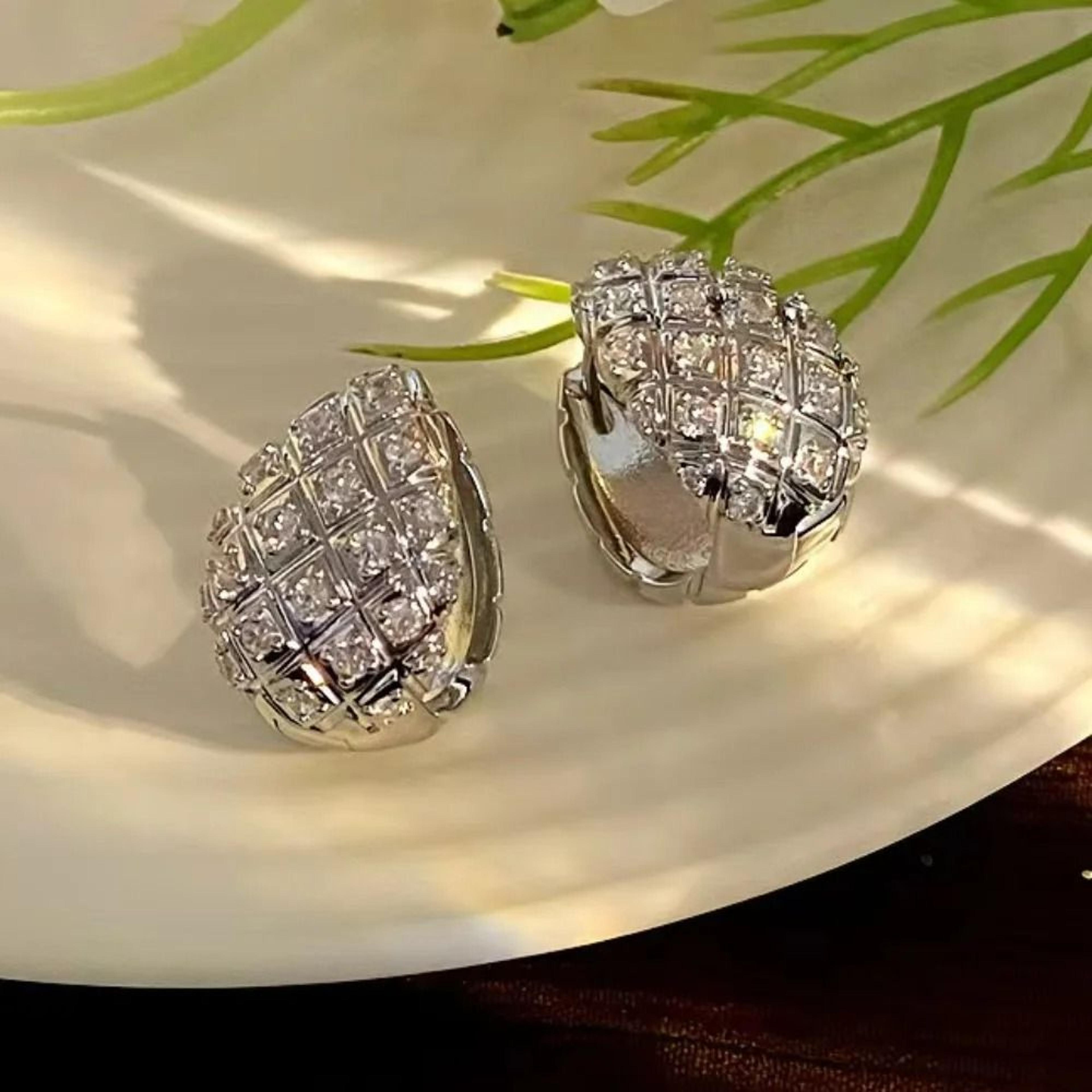 French Retro XStripe Waterdrop Golden Earrings 1