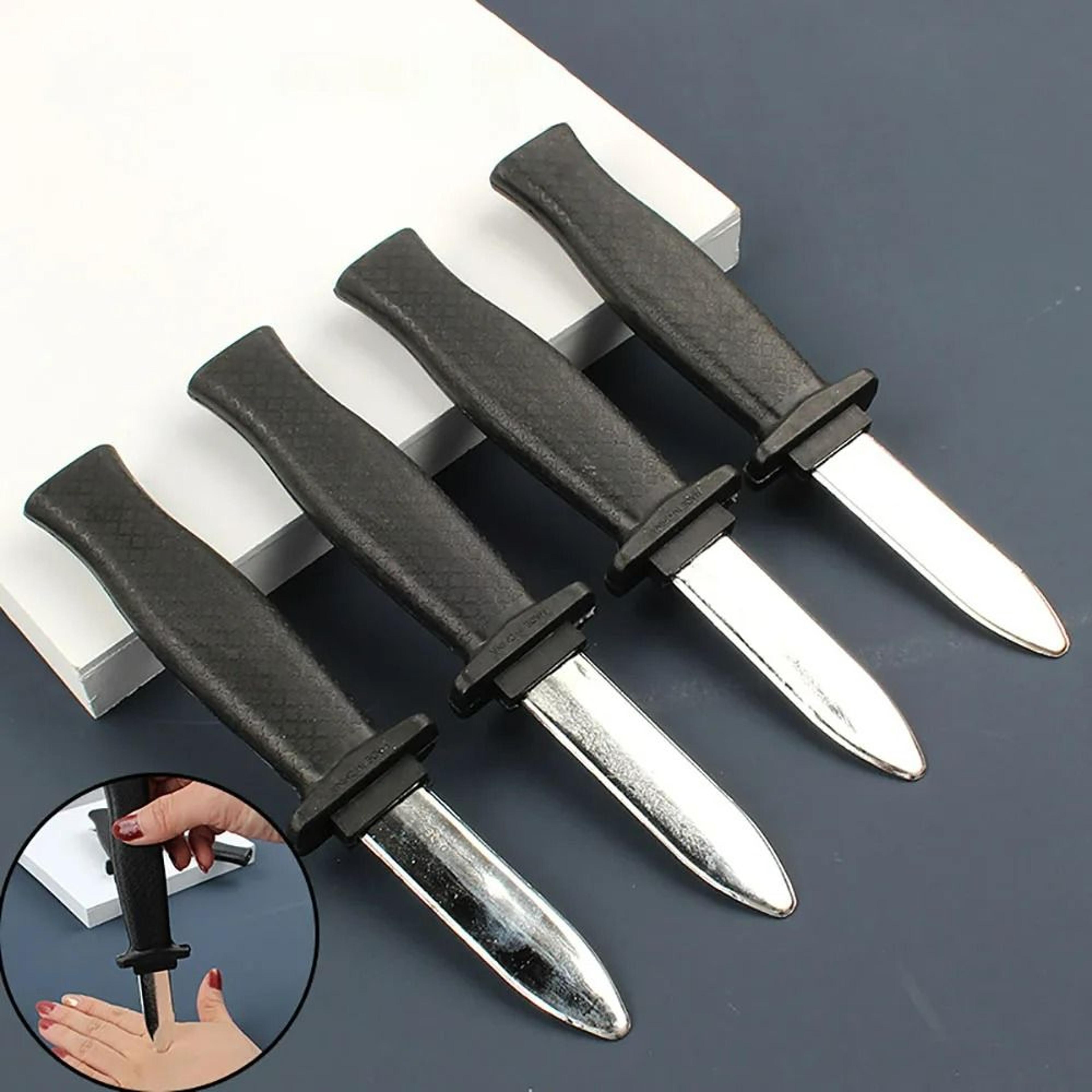4-piece halloween retractable fake dagger prank props