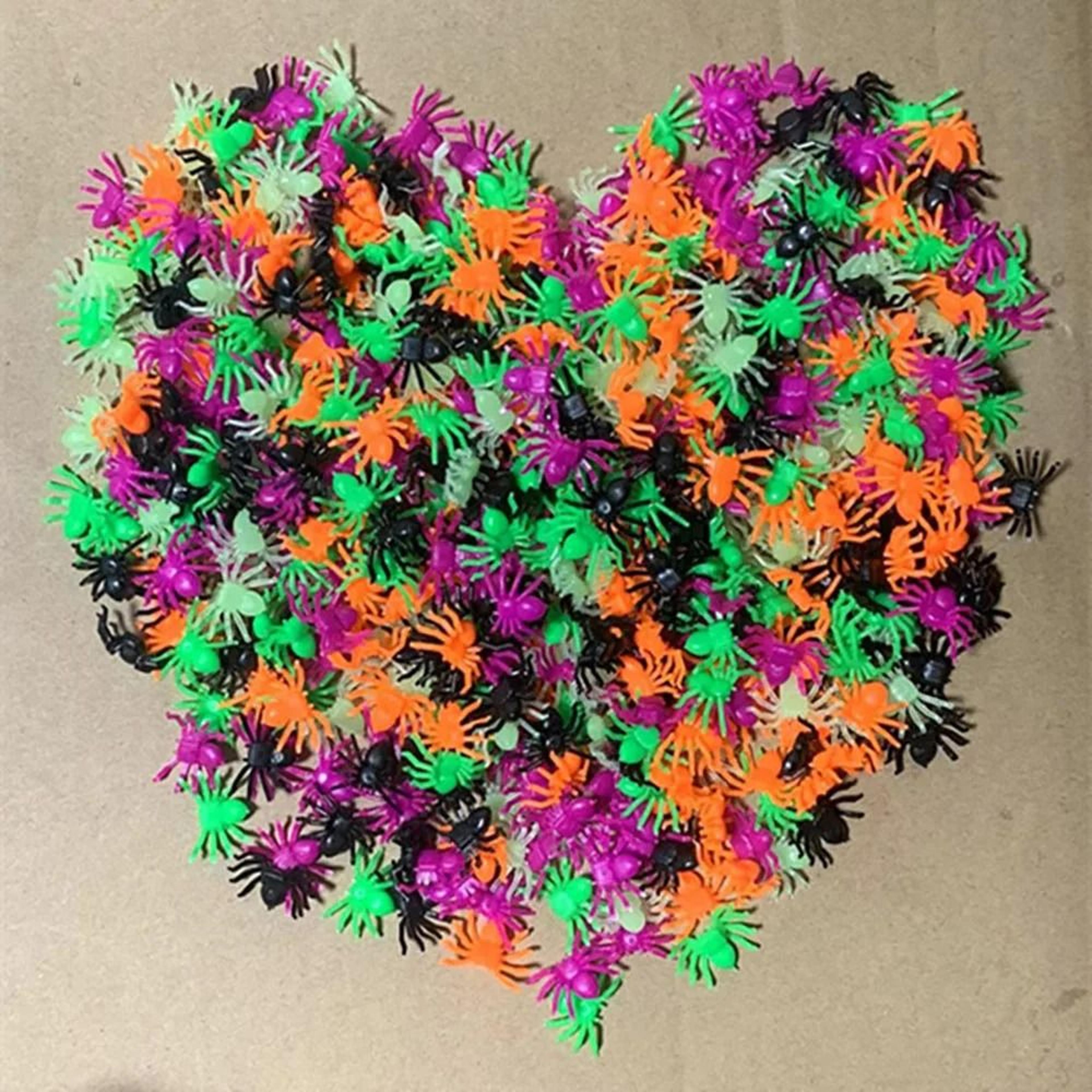 50-piece mini lifelike halloween plastic spiders (black & luminous glow)