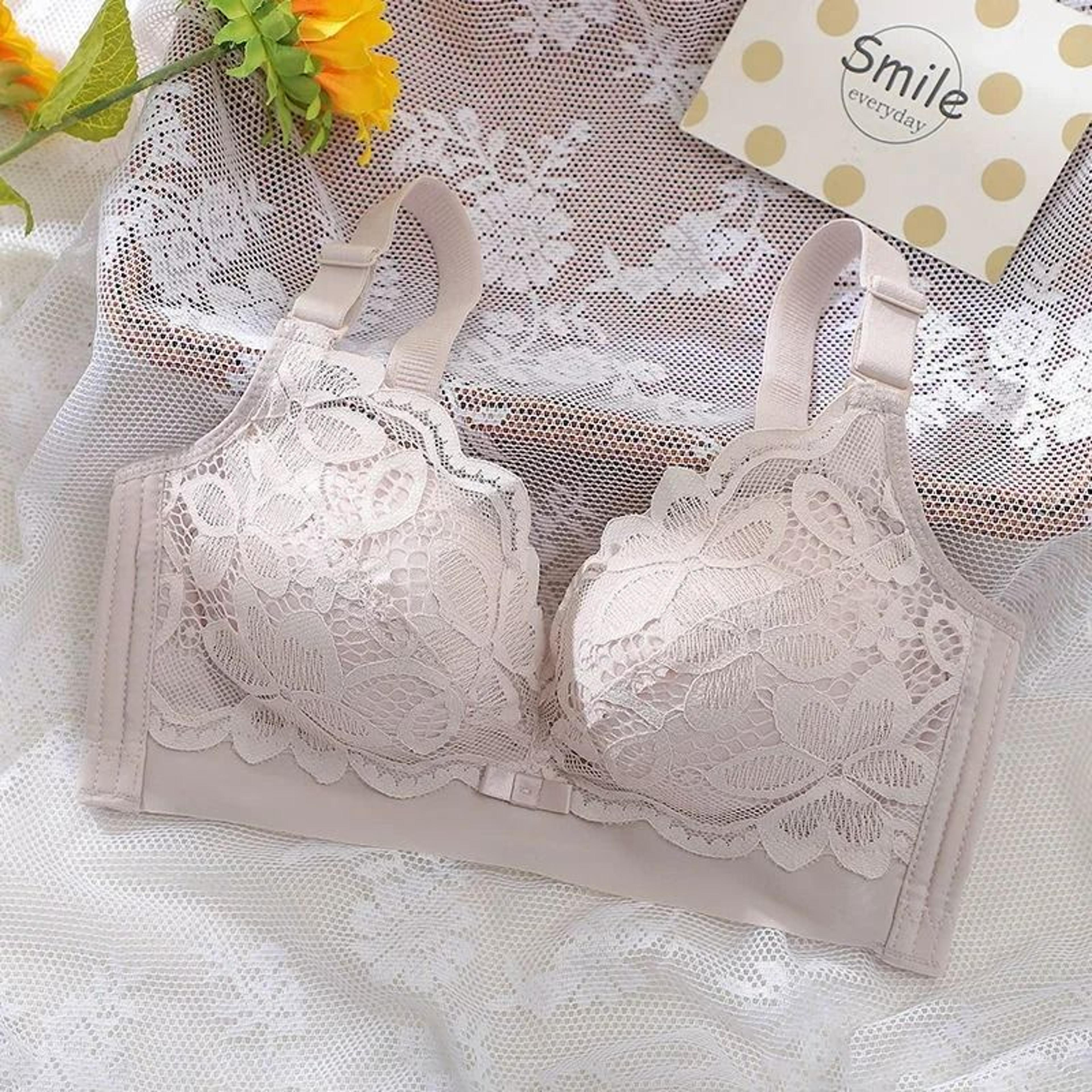 Womens Extra Thick PushUp Wireless Gathering Bra 6