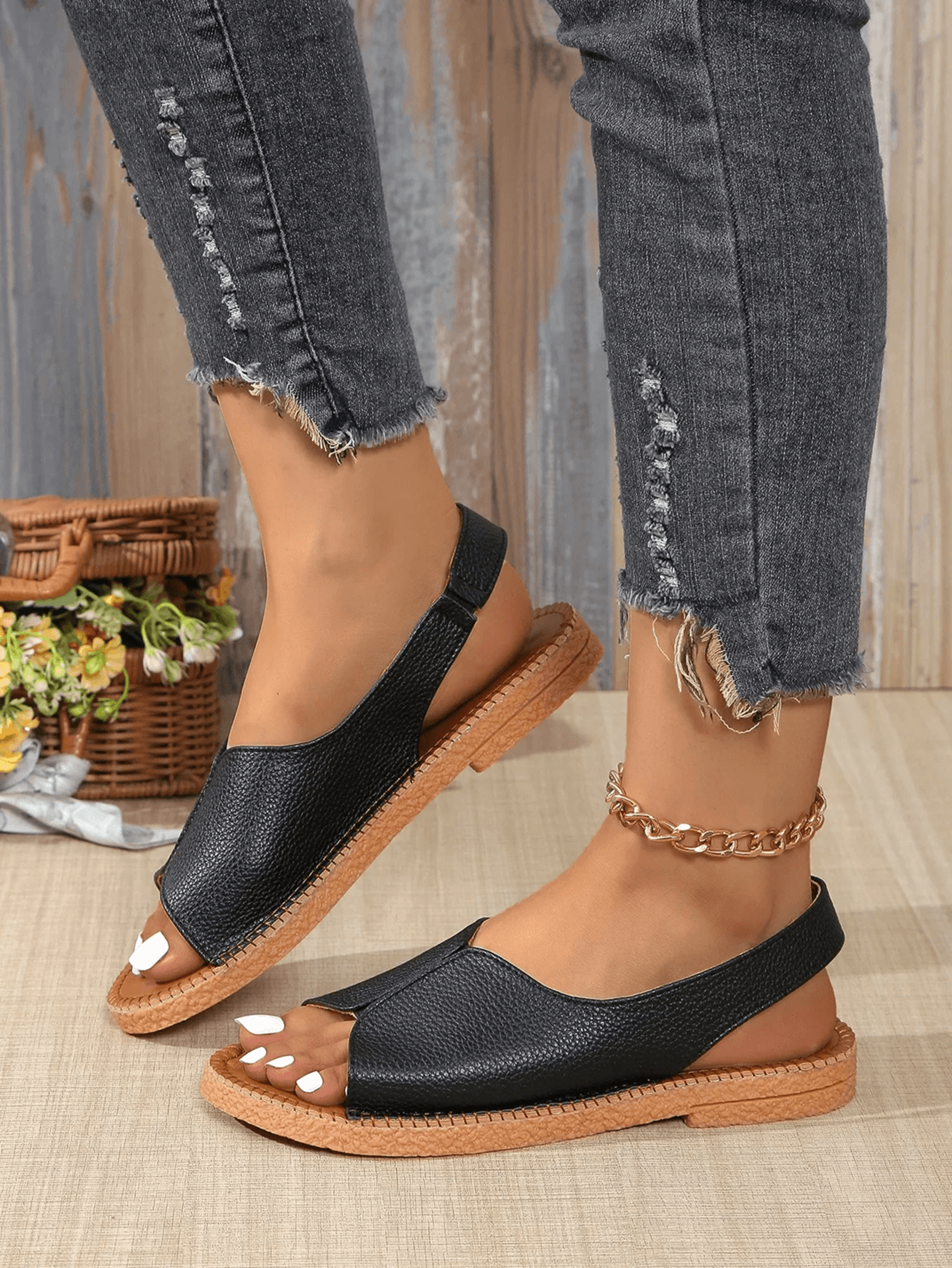 Rome Style Retro Buckle Platform Sandals For Women Lightweight Beach Shoes 2