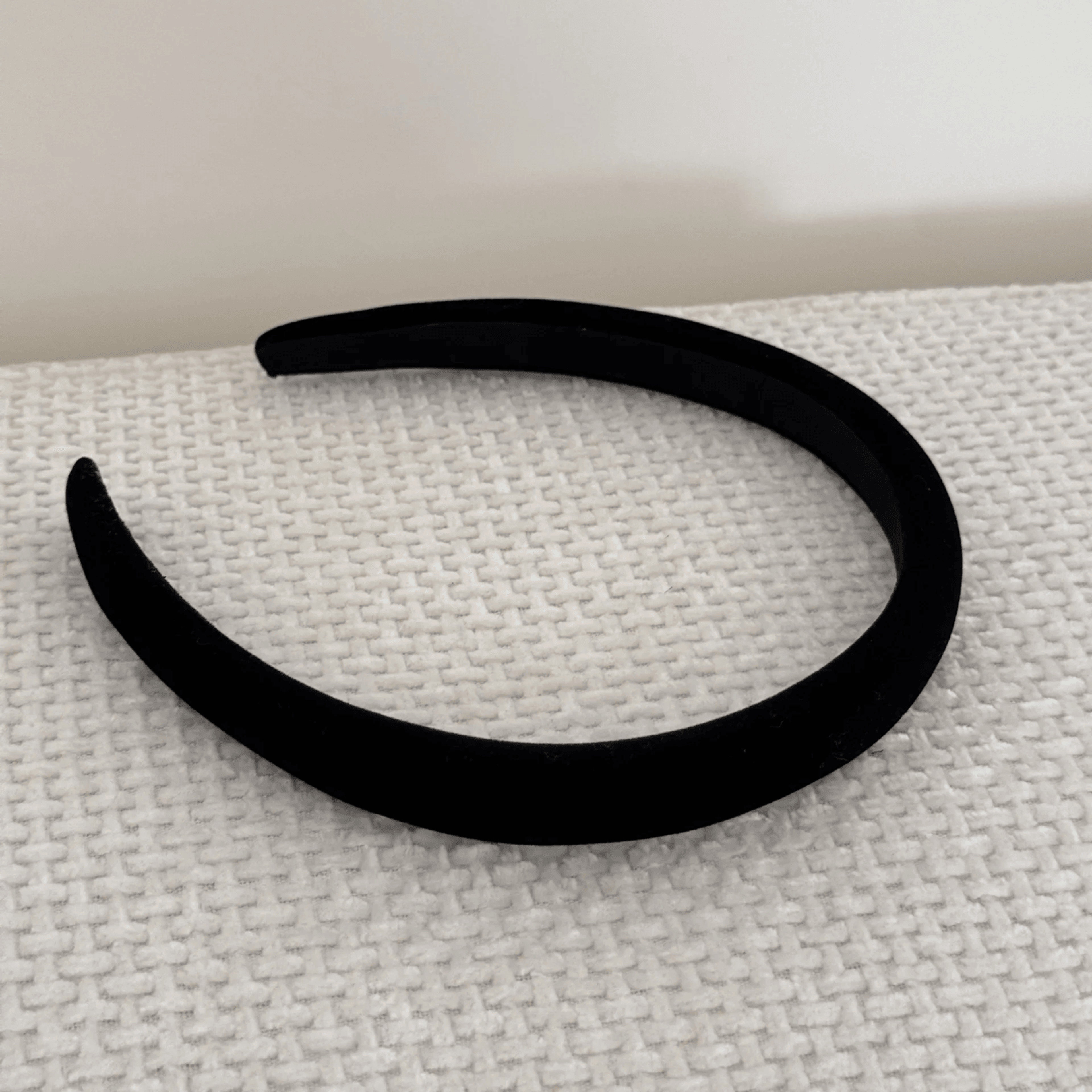 Velvet Comfort Thin Headband For Women 2