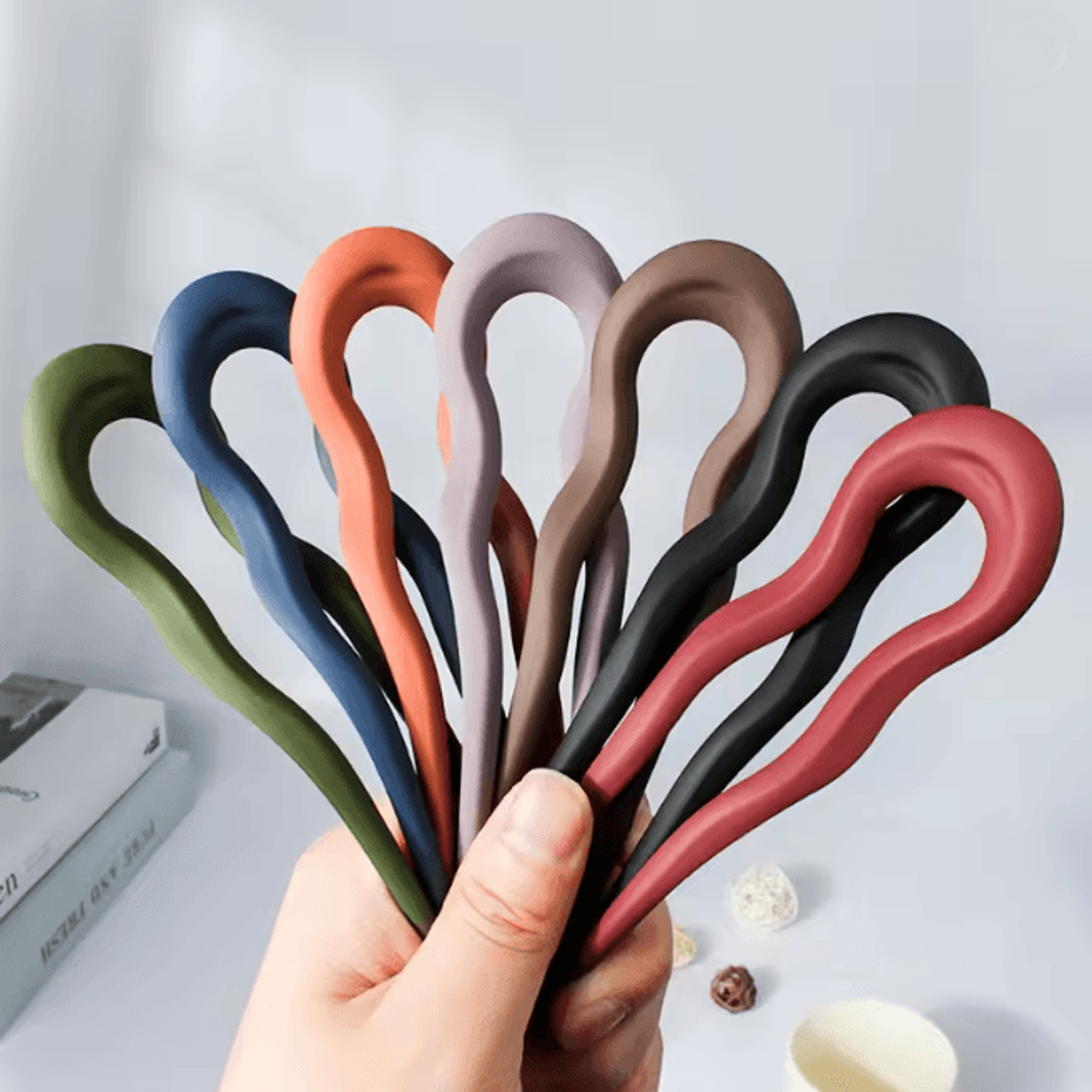 Matte Wave U Shaped Hairpin 0