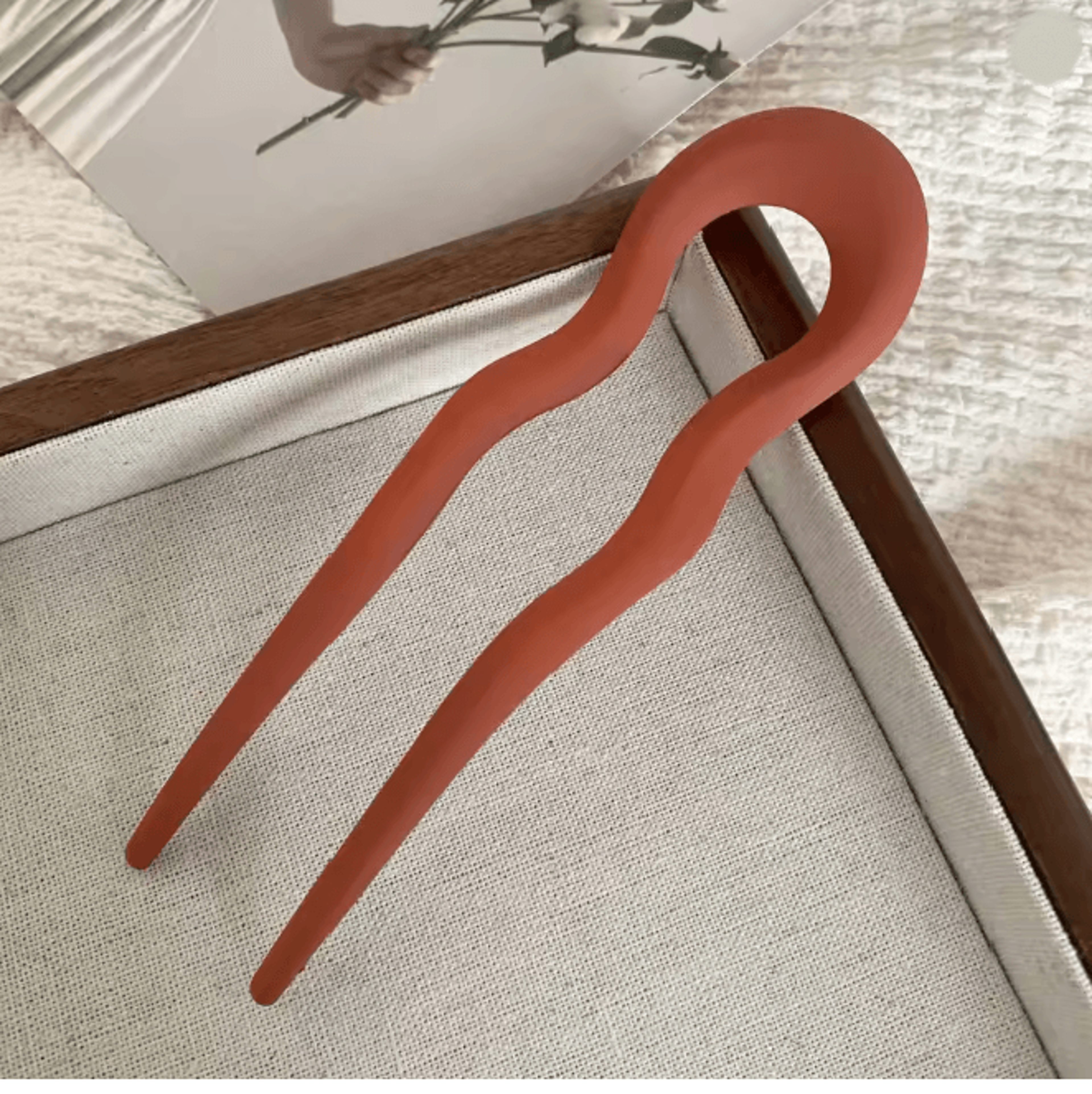 Matte Wave U Shaped Hairpin 4