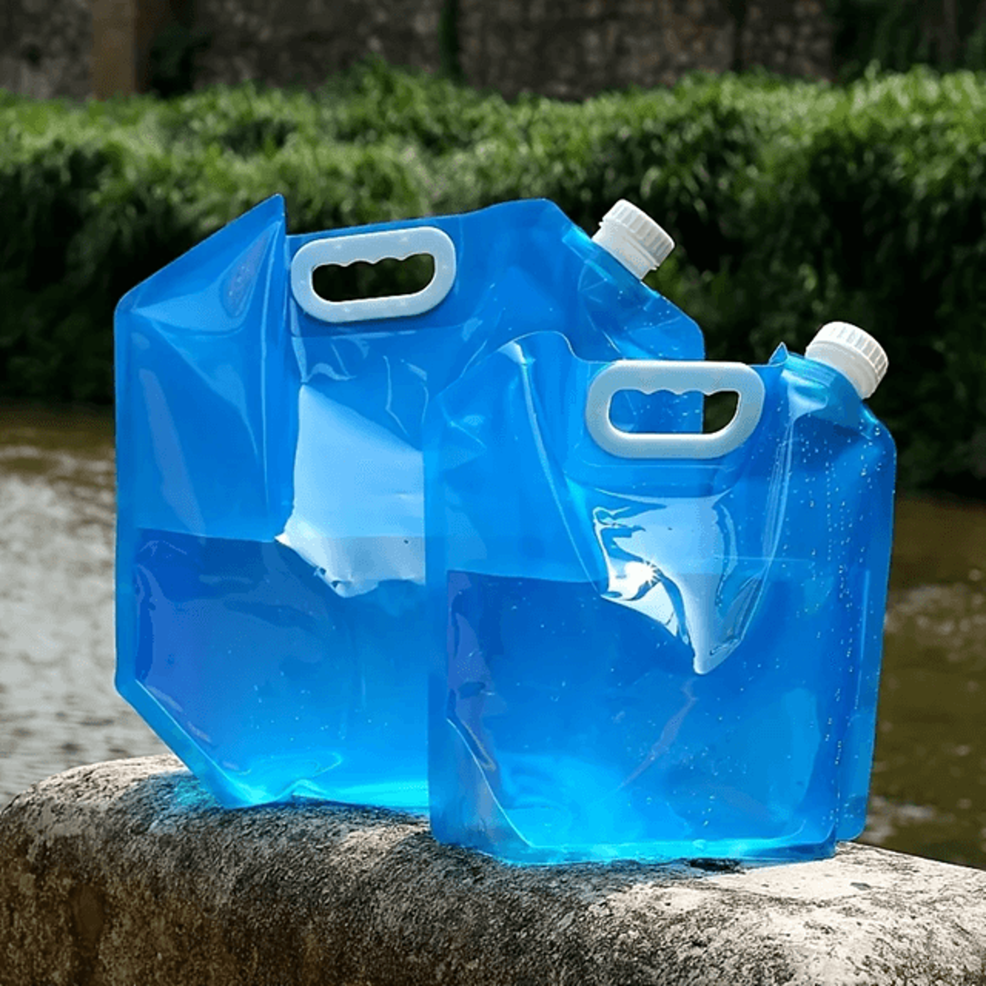 foldsafe collapsible water container for camping and emergency use