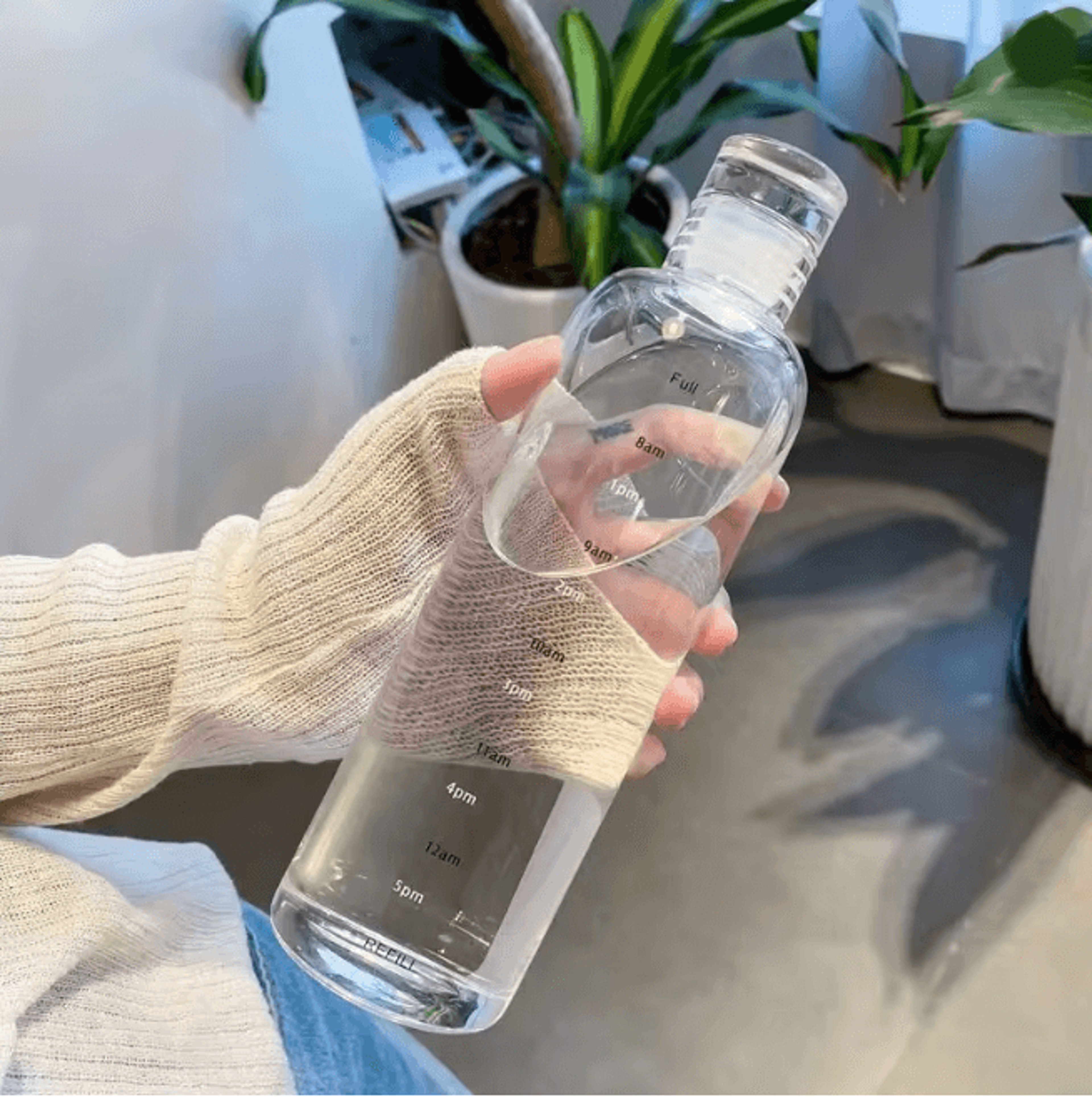 HydraTrack Leakproof Water Bottle With Time Scale 700ml 7