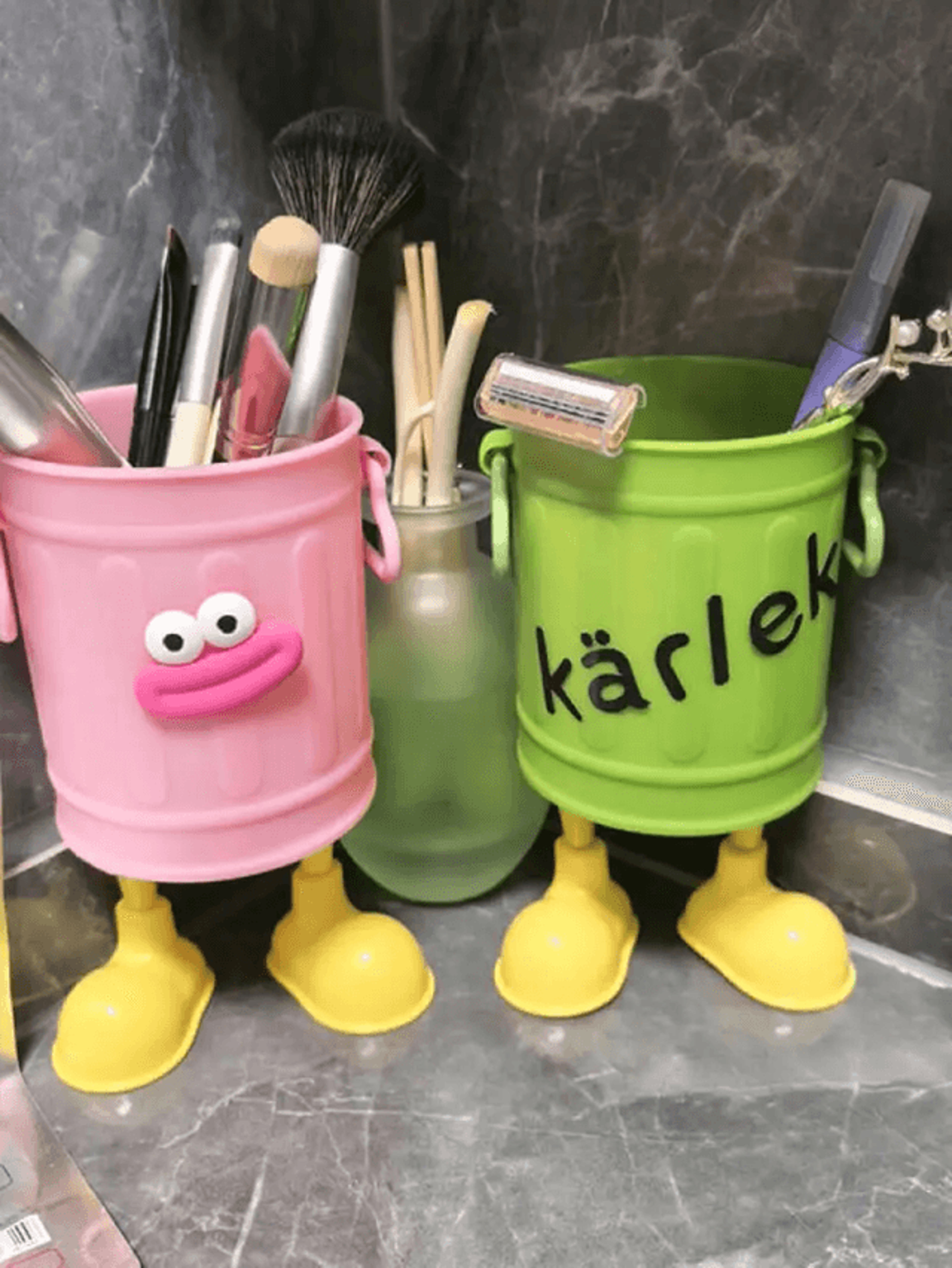 Cute Desk Pen Holder Plastic Office Storage Organizer 0