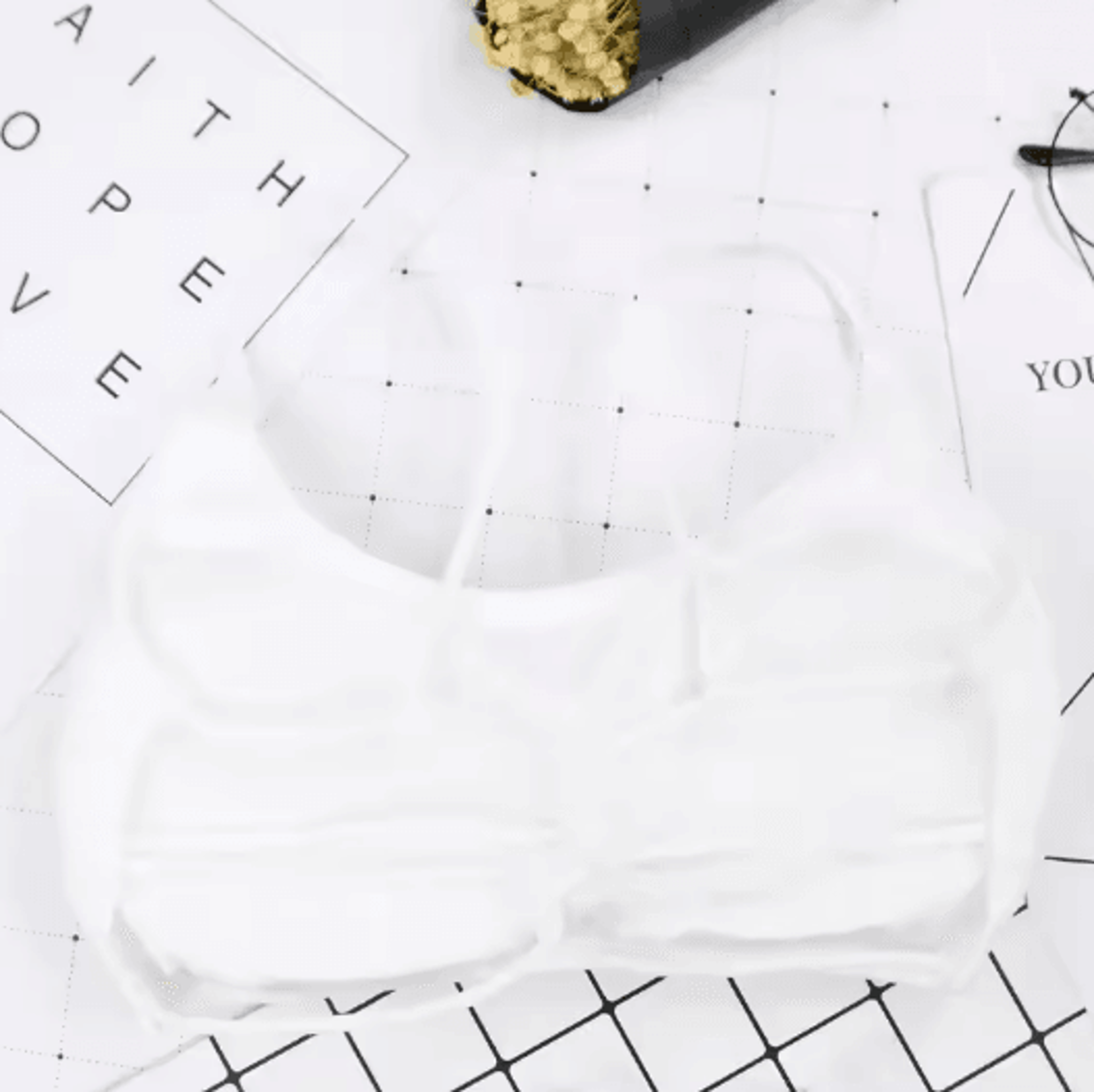 FlexEase Wireless Sports Bra With Removable Pads And Beauty Back Design 4
