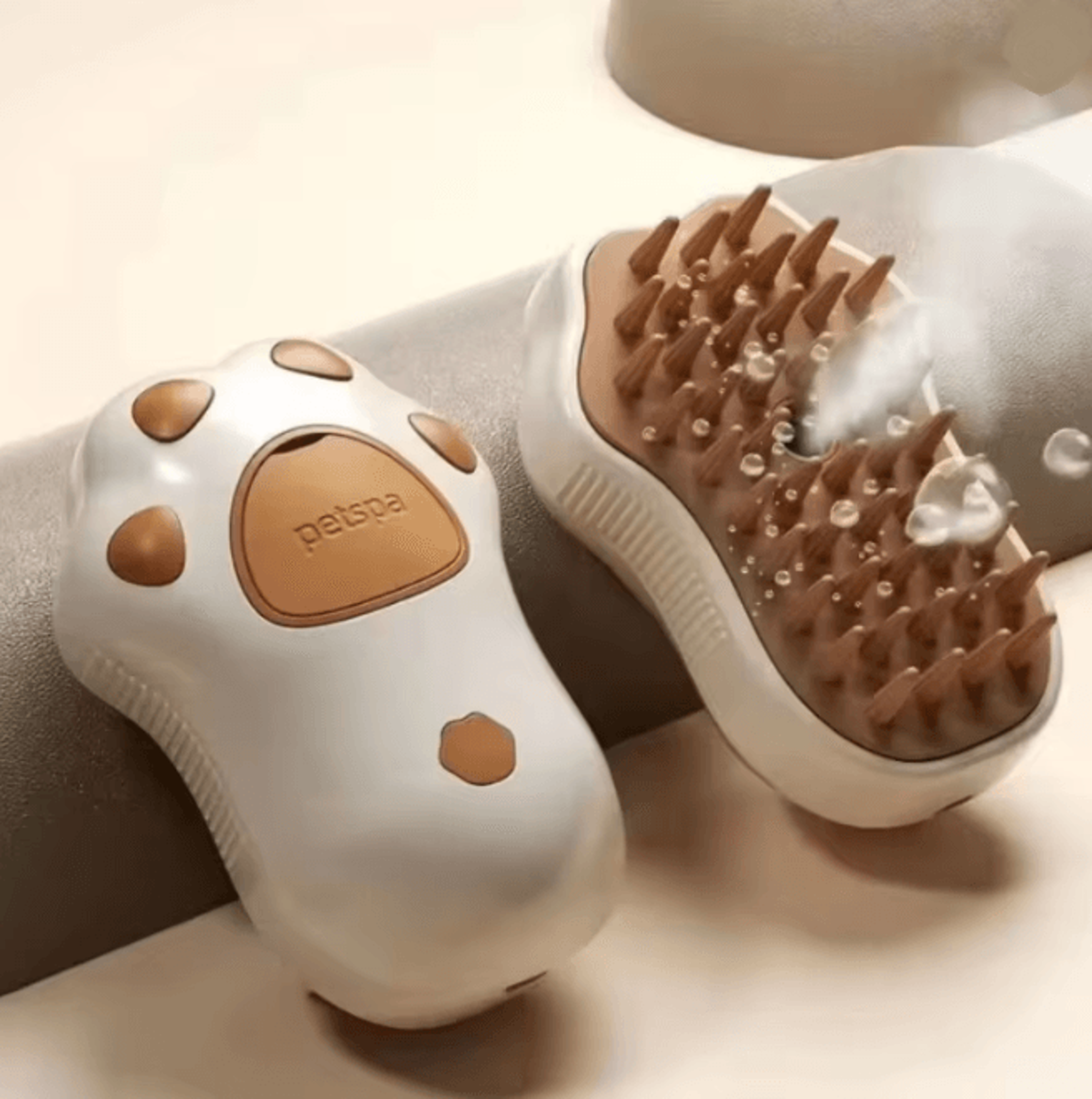 Silicone Pet Massage Spray Brush For Dogs And Cats Grooming 3