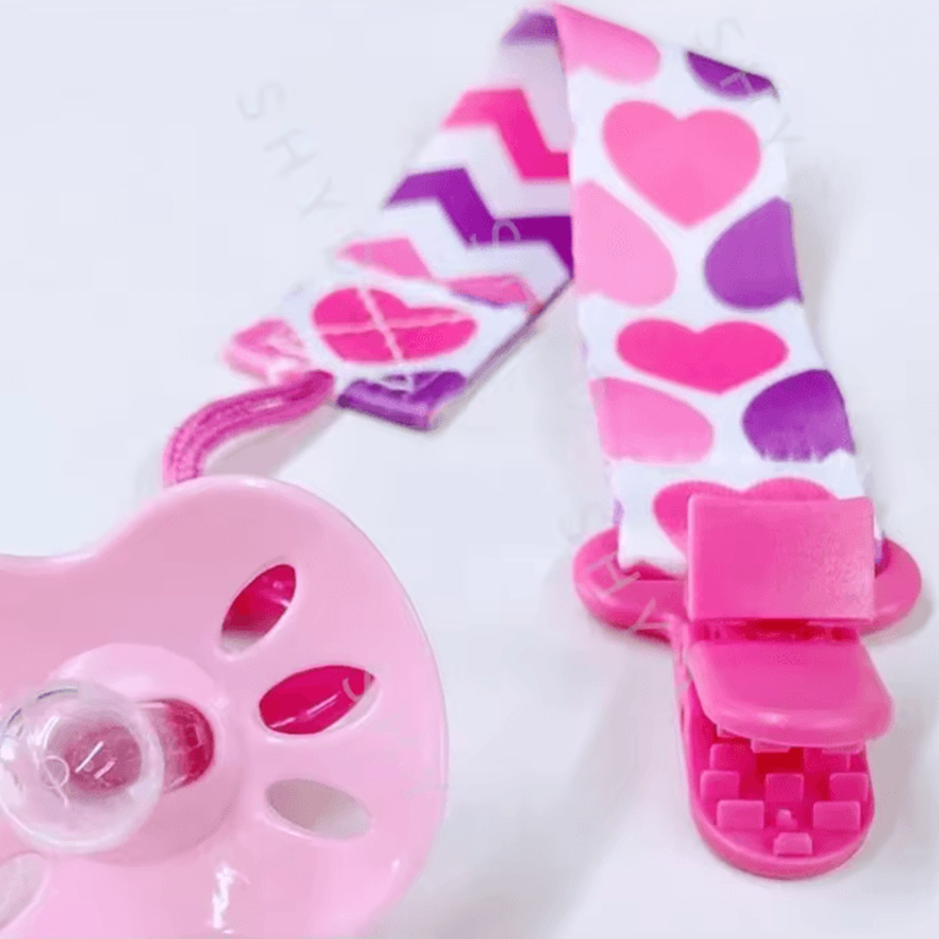SnuggleSecure Pacifier Clip Set 4 Pack For Newborns 1