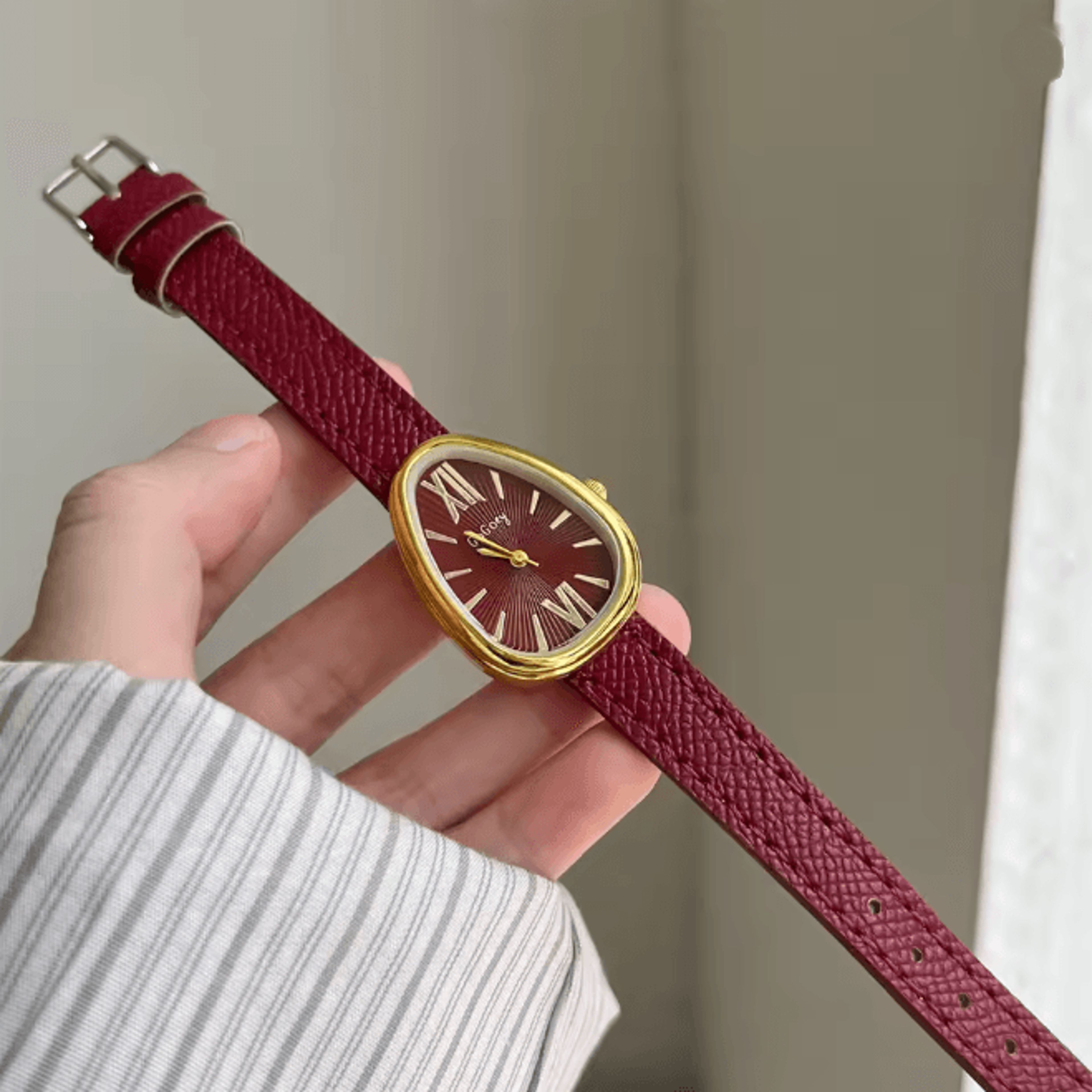 Scarlet Serpent Luxury Women Red Leather Strap Quartz Watch 1