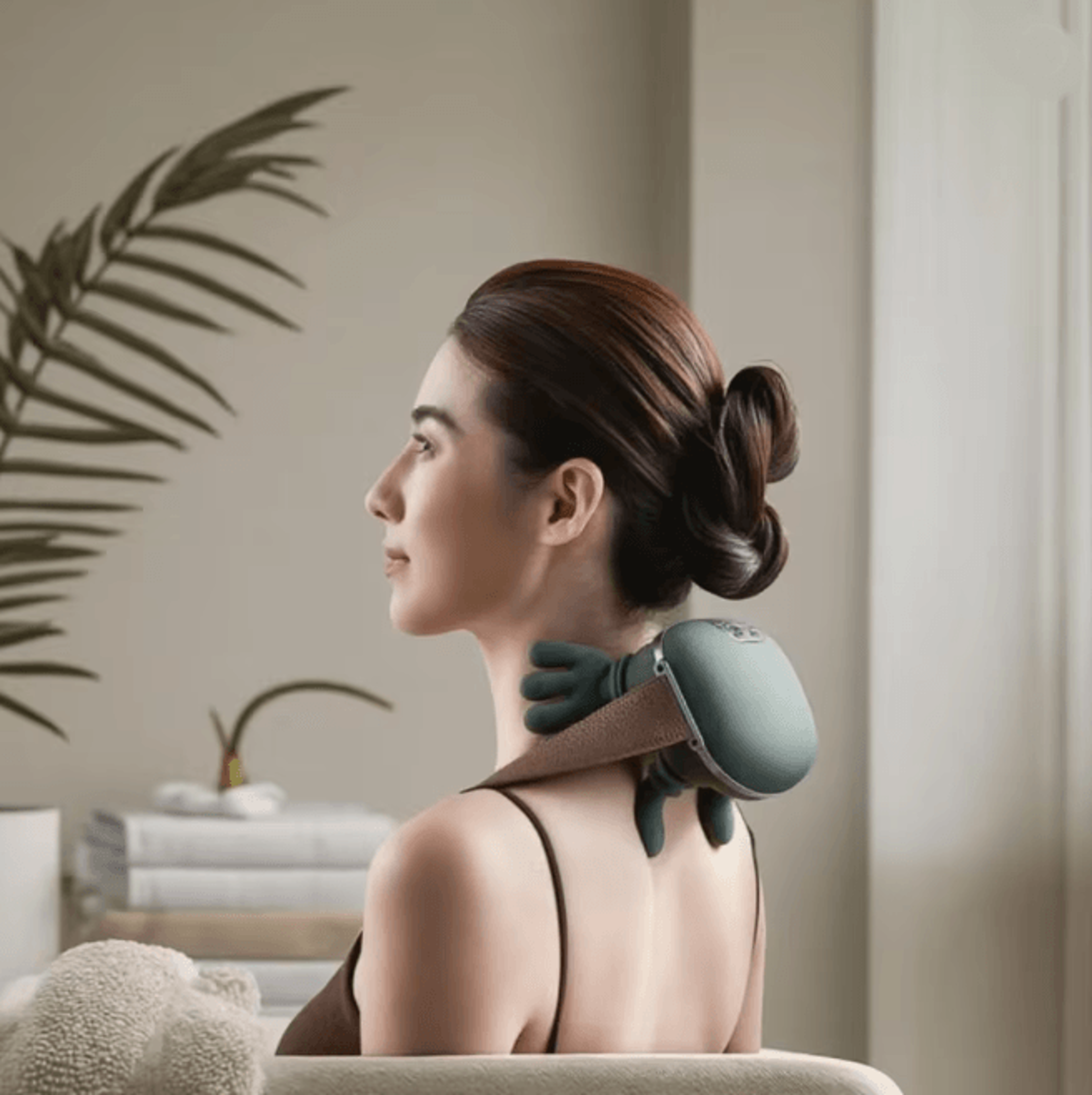 Handheld Neck And Shoulder Massager For Cervical And Trapezius Relief 1