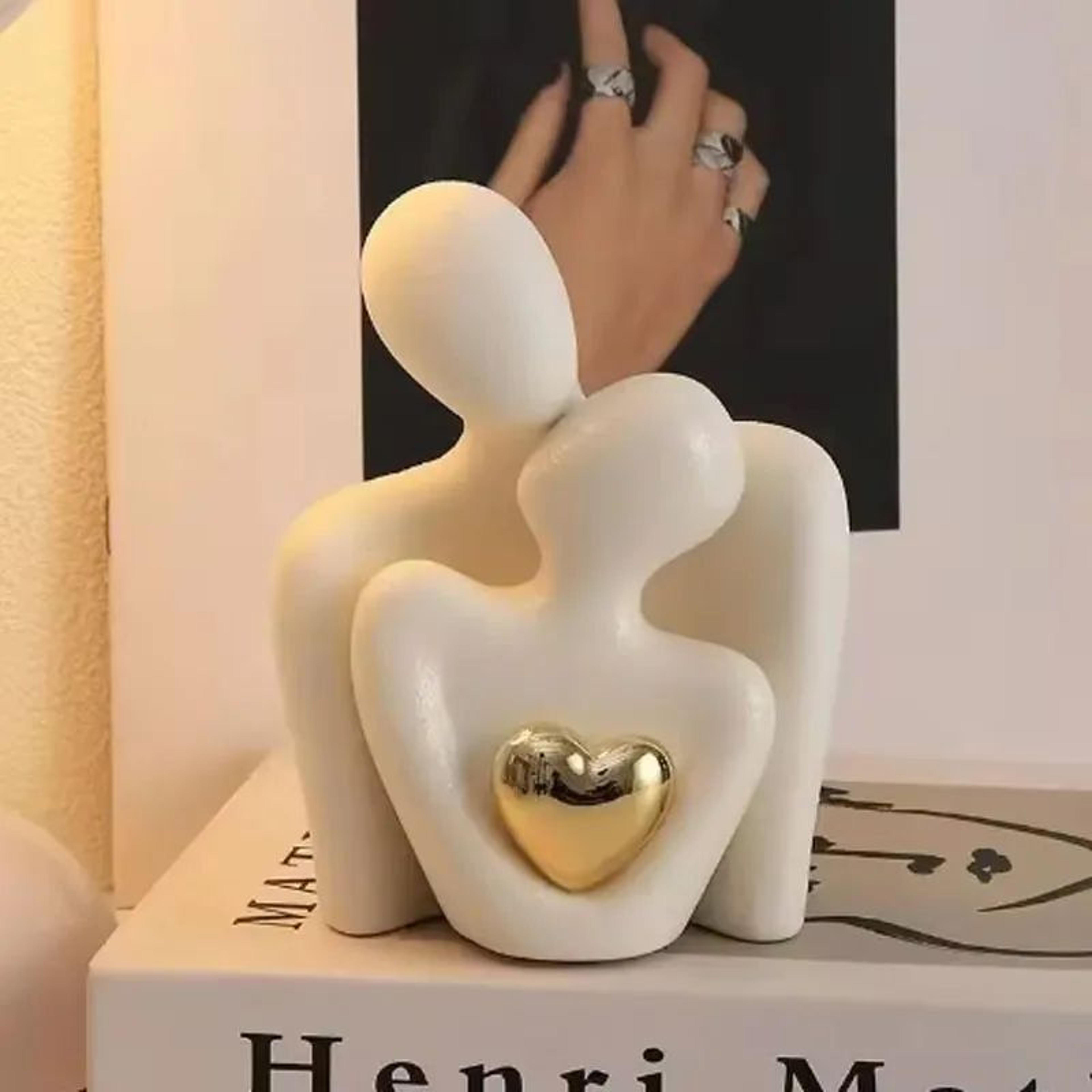 romantic couple embrace statue love sculpture home decor gift