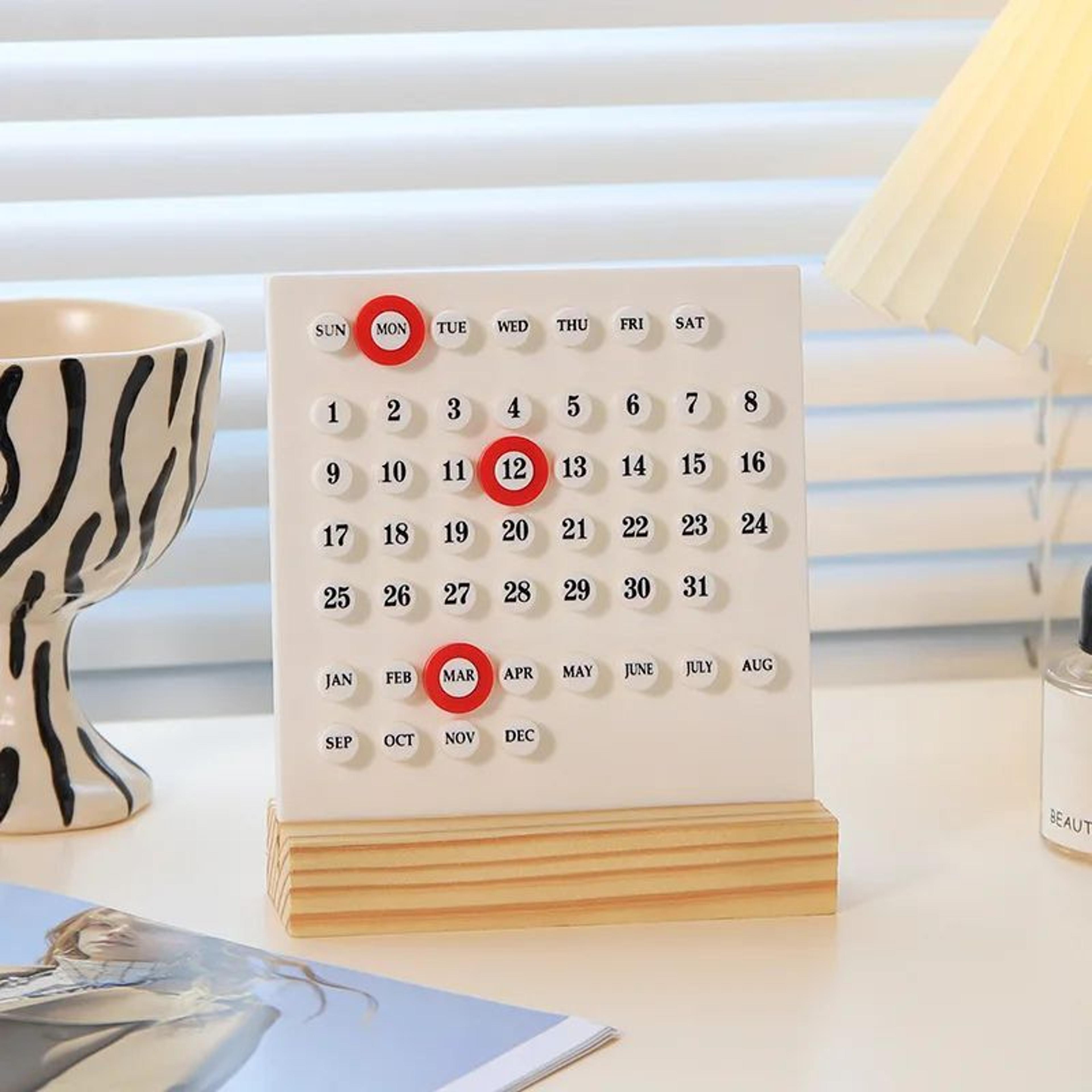 Minimalist Perpetual Desk Calendar Modern Reusable Date Display For Office And Home 2
