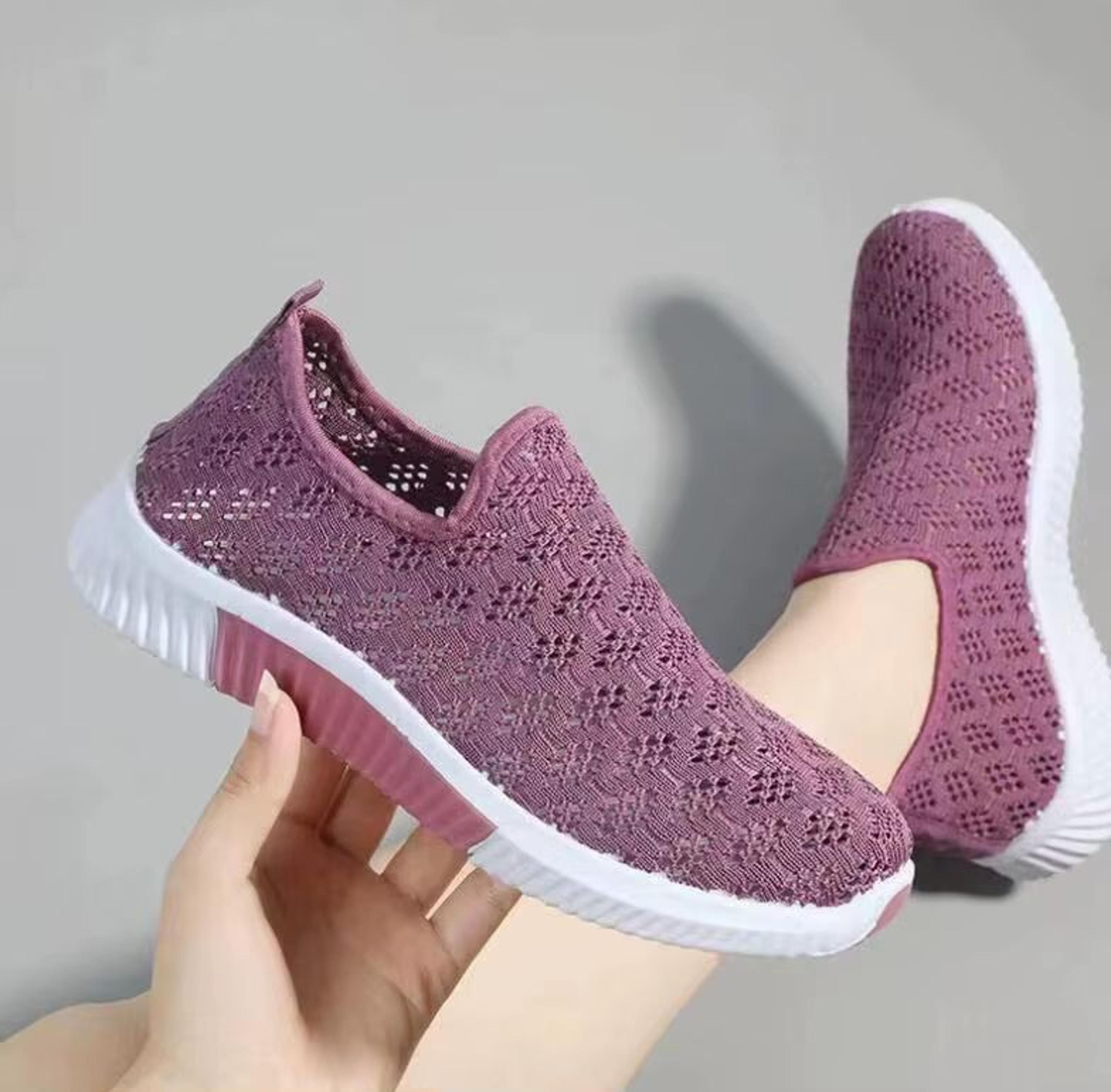 lightweight mesh sneakers for women breathable casual walking shoes with soft sole comfort