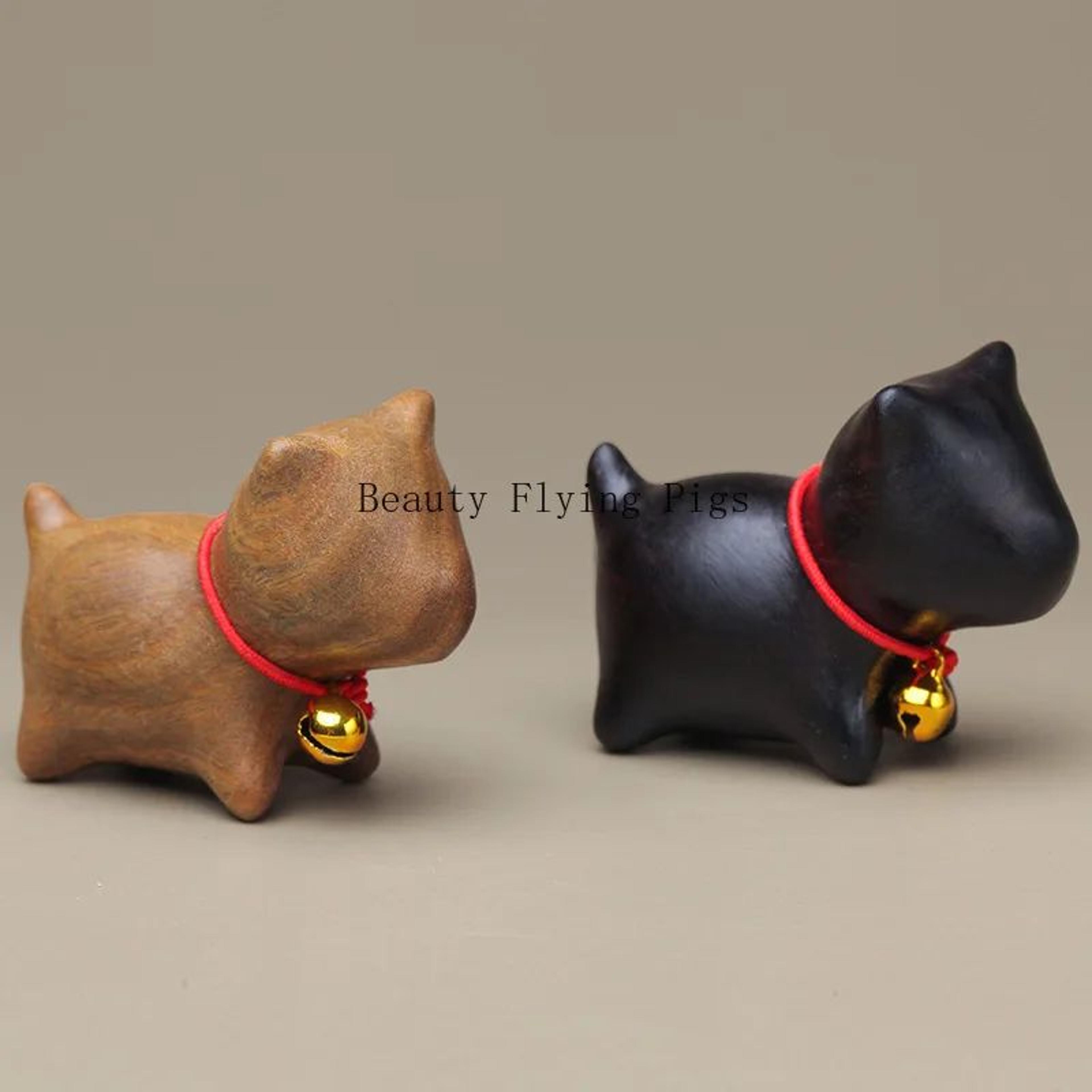 Hand Carved Wooden Cat Figurine Mini Natural Wood Animal Decor For Home 4