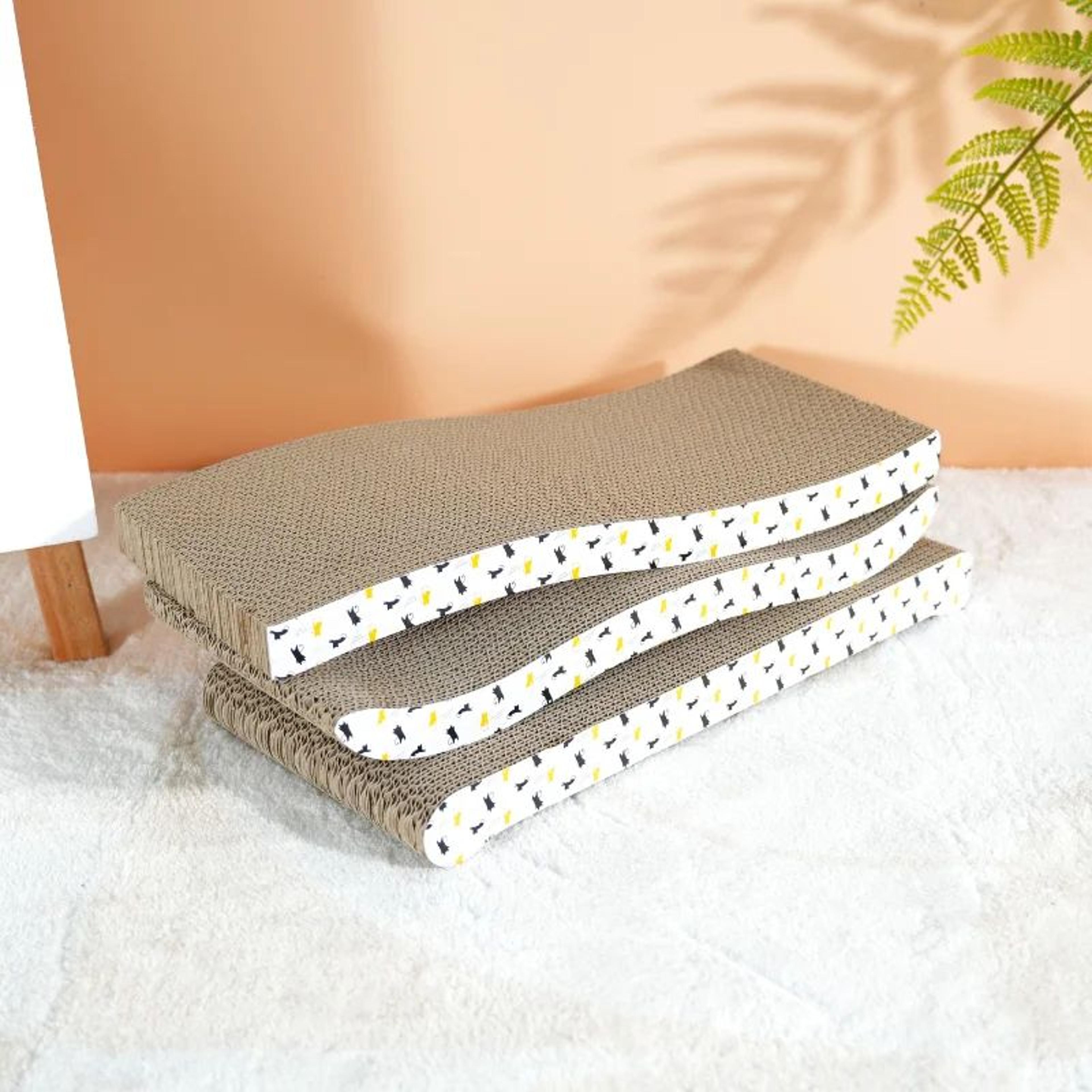 ScratchLounge Double Sided Cat Scratching Board Bed 2