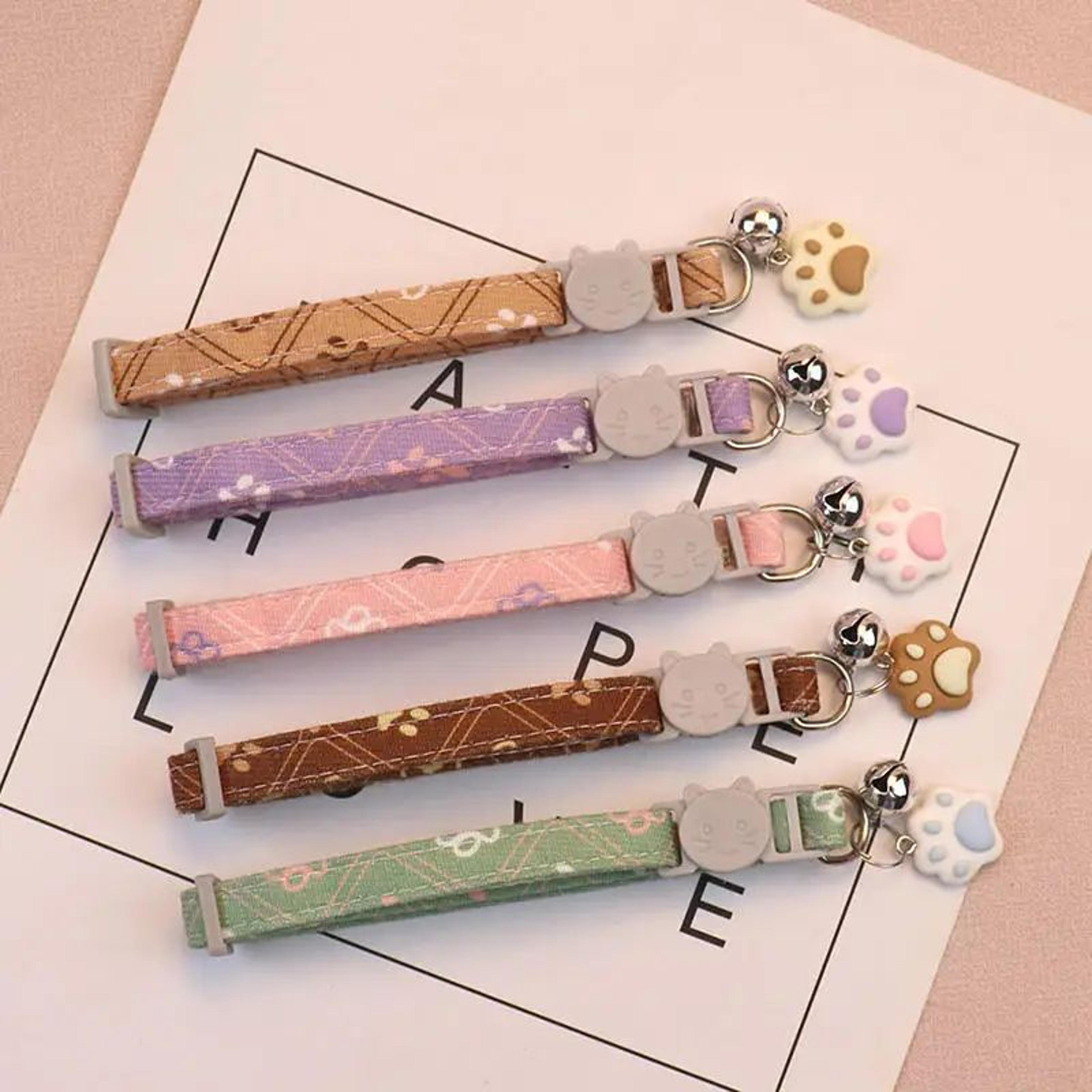cute paw print breakaway pet collar for cats & small dogs