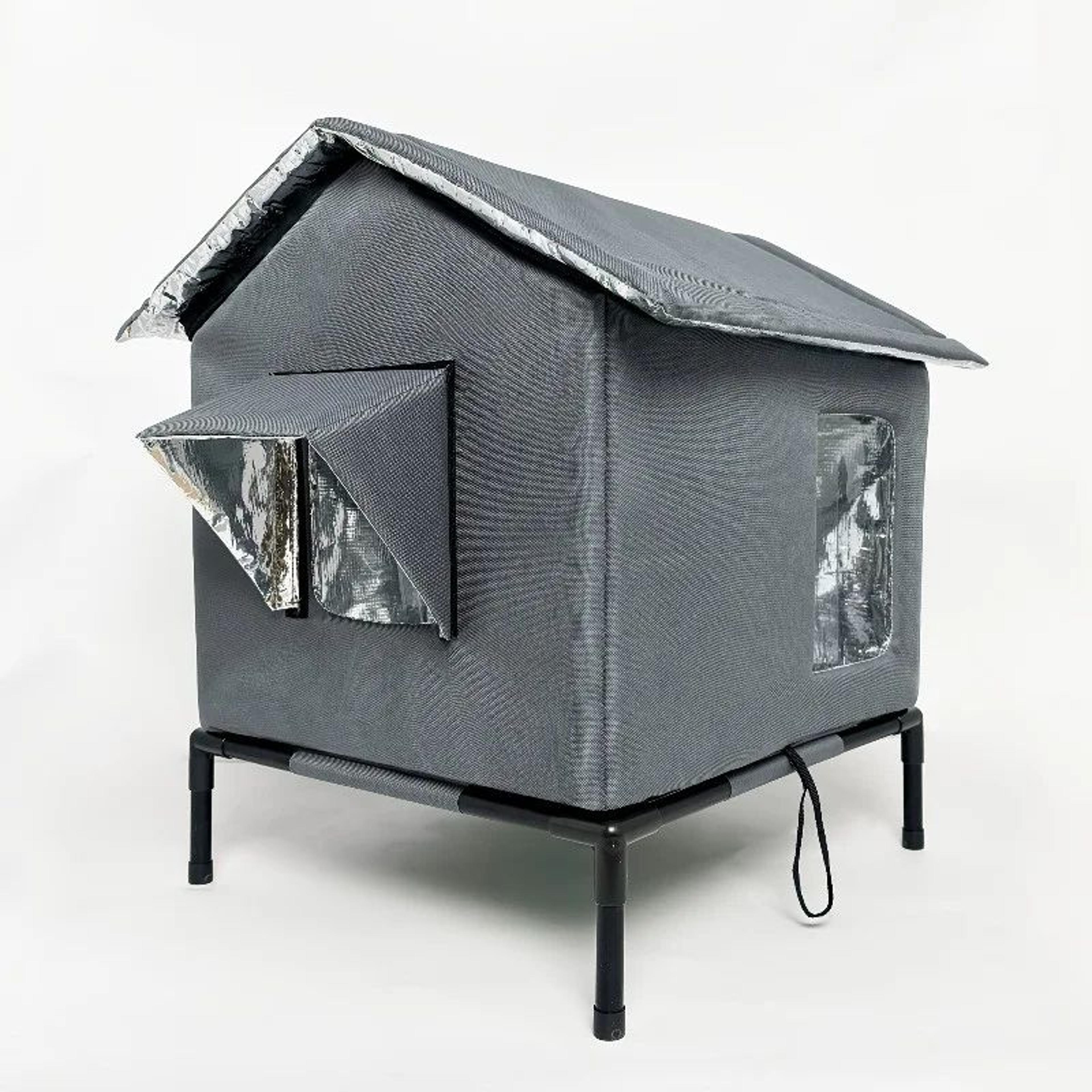 Warm Haven Outdoor Cat Shelter 7
