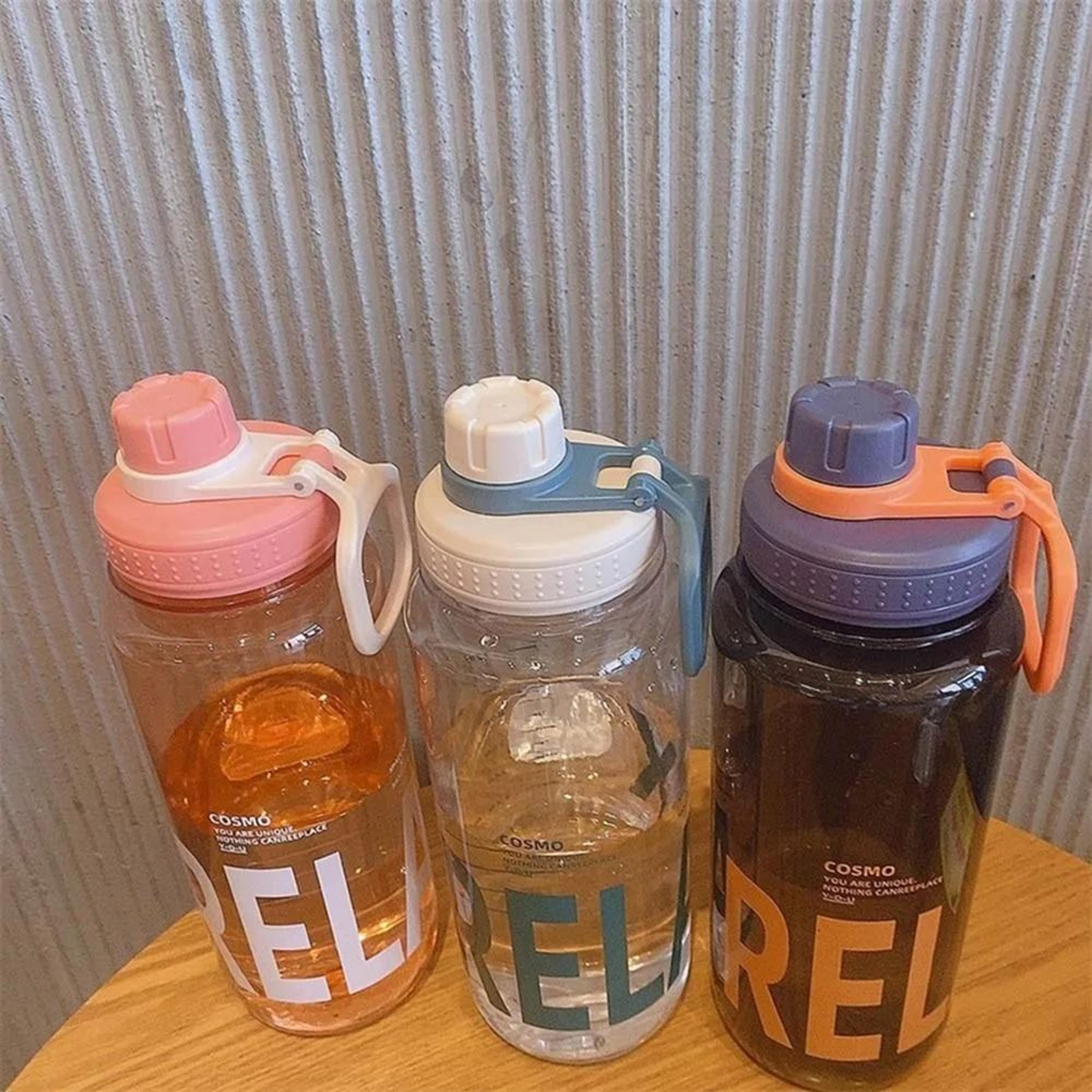 Large Capacity Water Bottle Leakproof Sports Bottle With Handle Strap 2